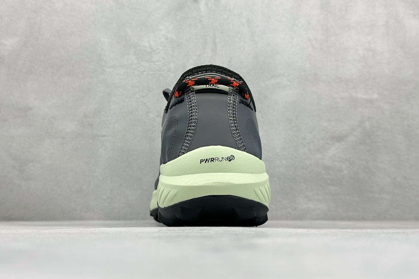 190 SAUCONY索康尼 ENDORPHIN RIFT系列 低帮缓震跑步鞋 S20856-31