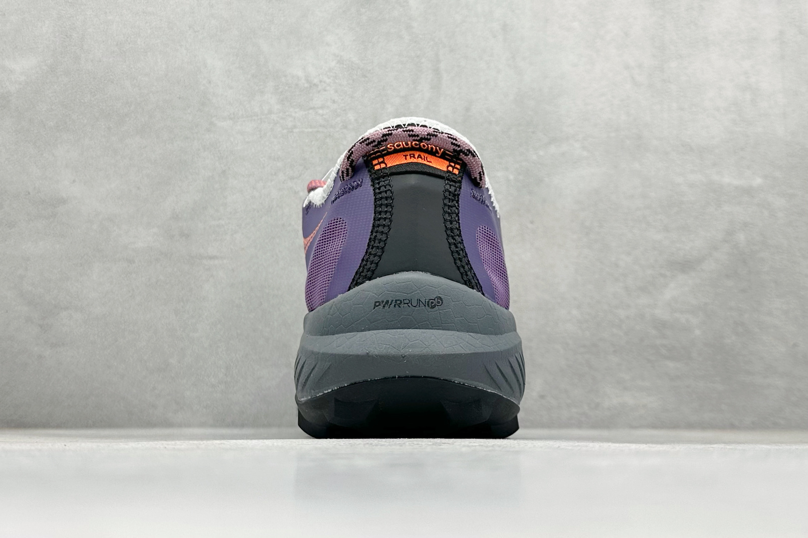 190 SAUCONY索康尼 ENDORPHIN RIFT系列 低帮缓震跑步鞋 S10858-125