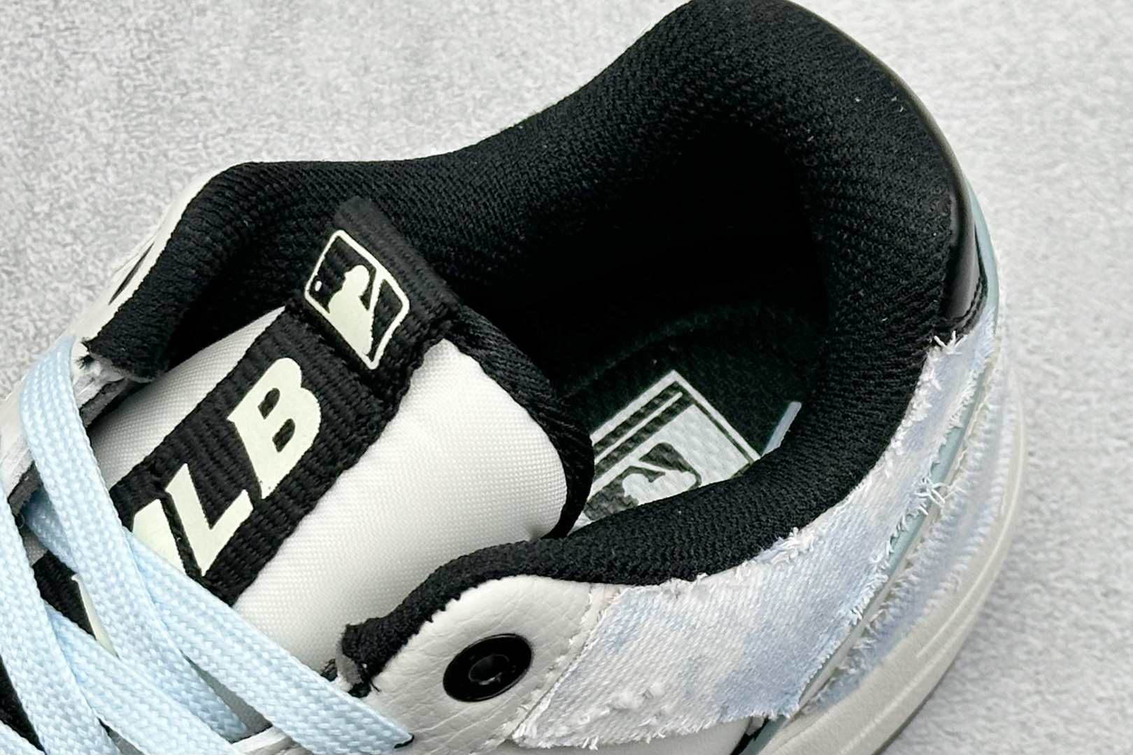 300 MLB NY 印花网红学长鞋 定制涂鸦恶作剧 内增高6cm 3ASXCA12N