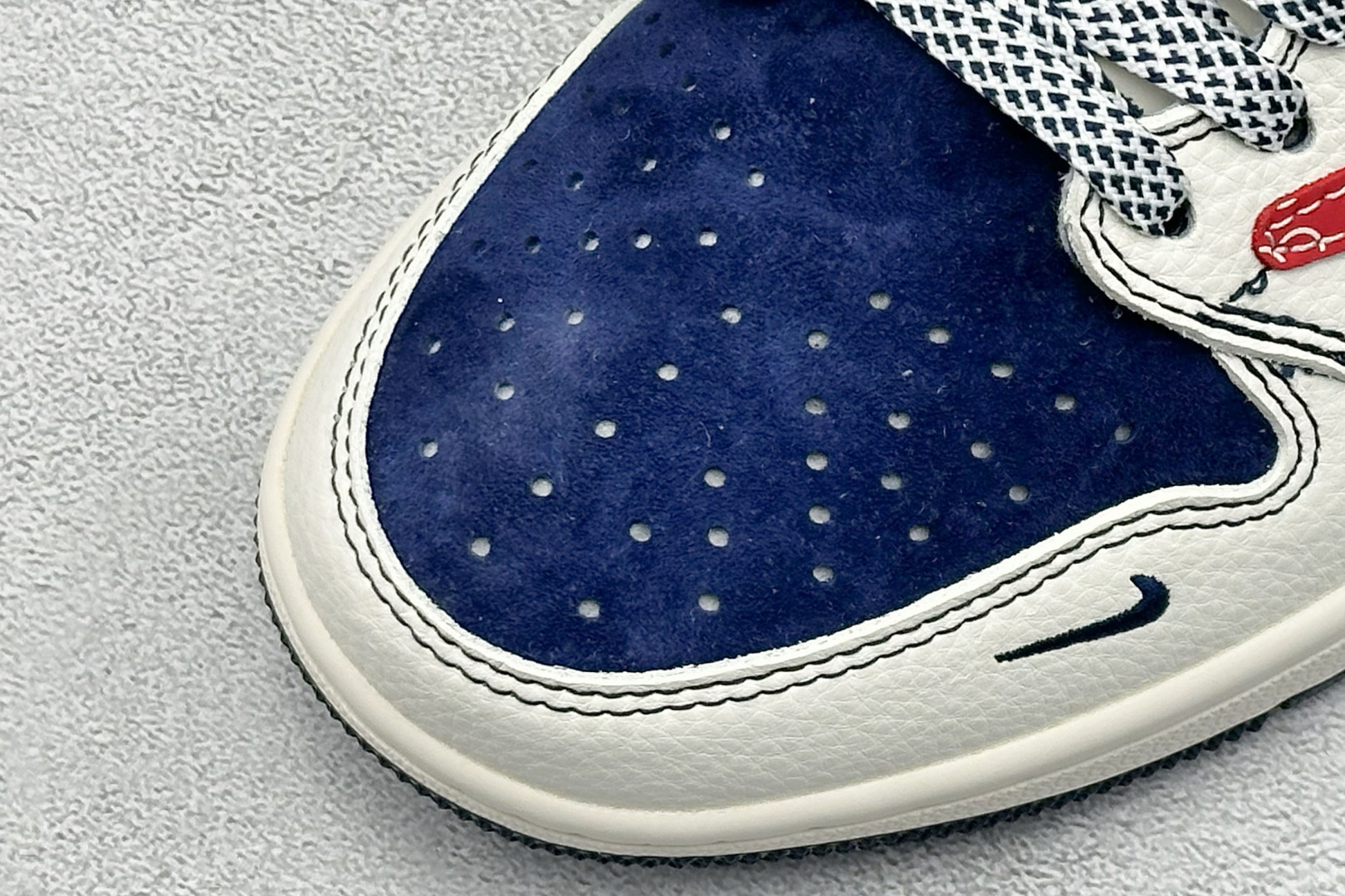 240 Travis Scott x Nike Air Jordan 1 Low x Loewe Air Jordan 1 Low 反转白蓝红小勾满天星倒钩 HS8068-067-Chinese UA Cheap High Quatity Brand Clothes Bags handbags Sneakers wholesale wholesaler seller from China Factory suppliers Fashion Clothing Shoes best Quality Beautiful Price 240 Travis Scott x Nike Air Jordan 1 Low x Loewe Air Jordan 1 Low 反转白蓝红小勾满天星倒钩 HS8068-067