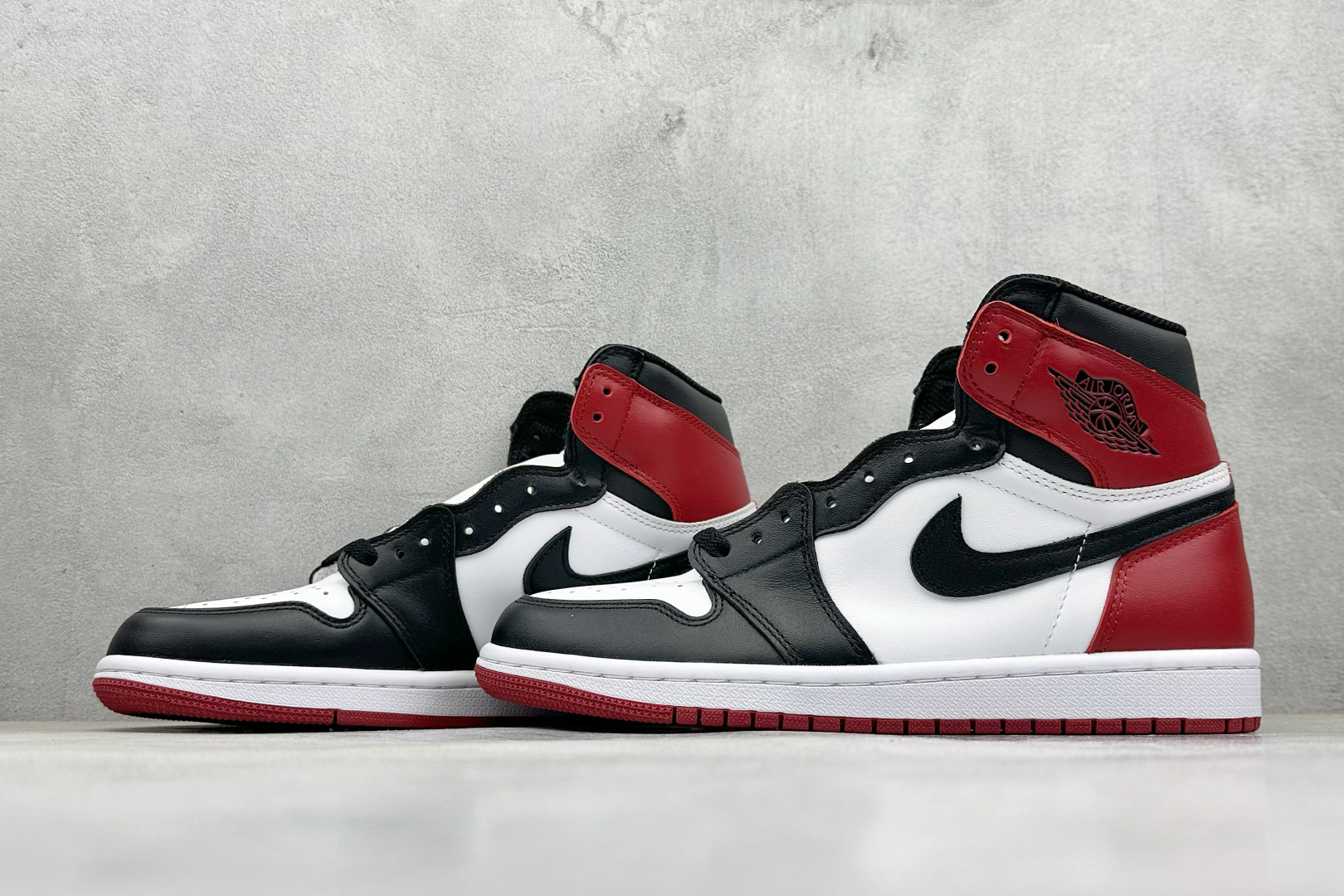 260 新F版AIR Jordan 1 RETRO HIGH 高帮 黑红脚趾 555088-125