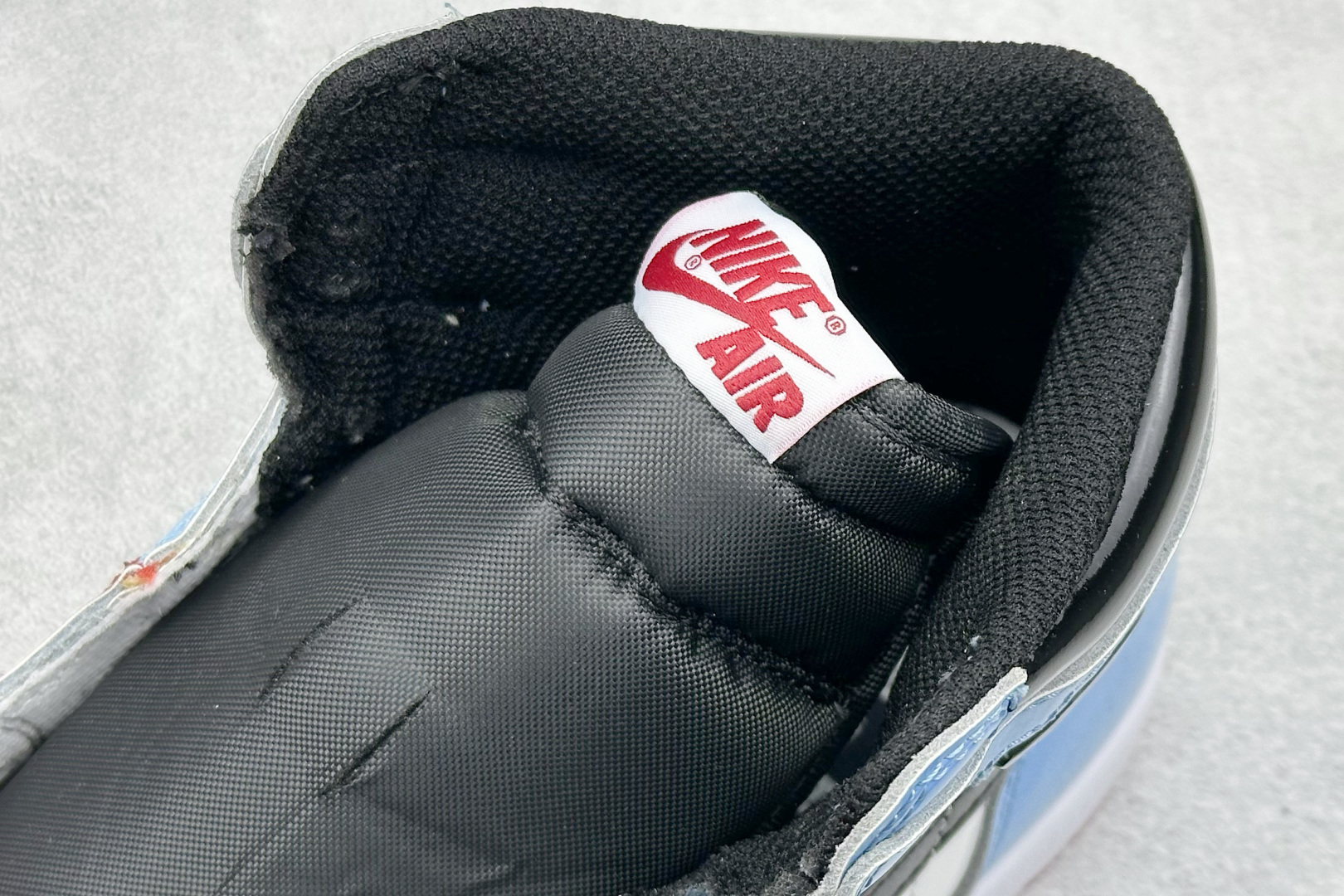 260 新F版AIR Jordan 1 RETRO HIGH 高帮 警灯 CK5666-100