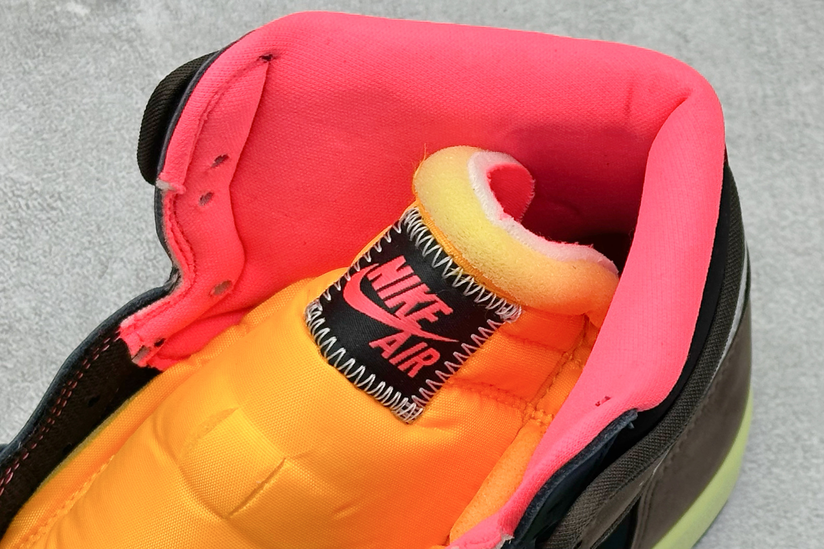 260 新F版AIR Jordan 1 RETRO HIGH 高帮 彩拼 555088-201