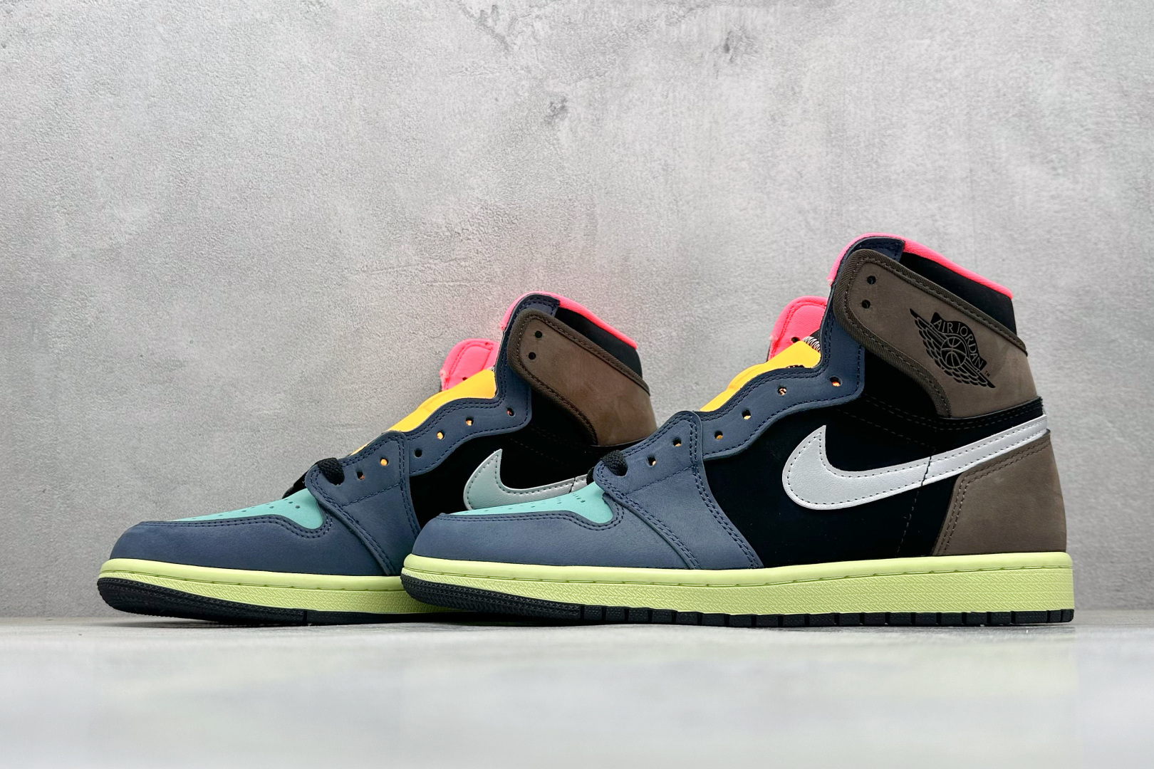 260 新F版AIR Jordan 1 RETRO HIGH 高帮 彩拼 555088-201