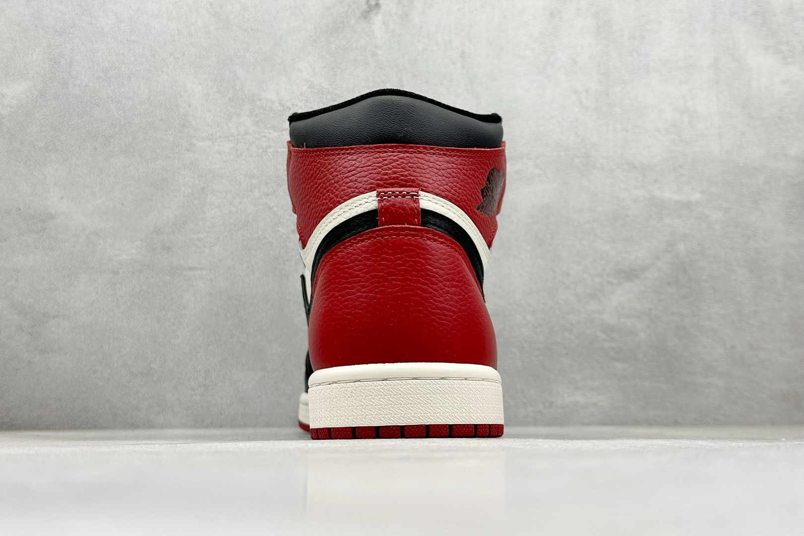 260 新F版AIR Jordan 1 RETRO HIGH 高帮红脚趾 555088-619