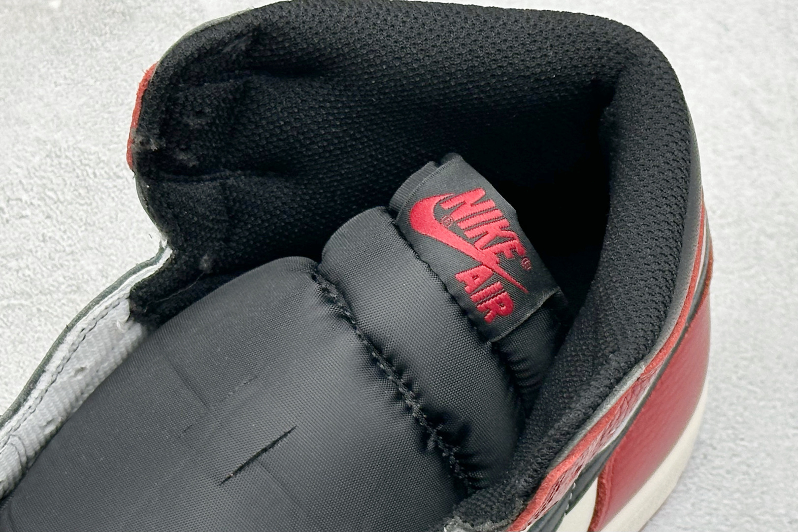 260 新F版AIR Jordan 1 RETRO HIGH 高帮红脚趾 555088-619