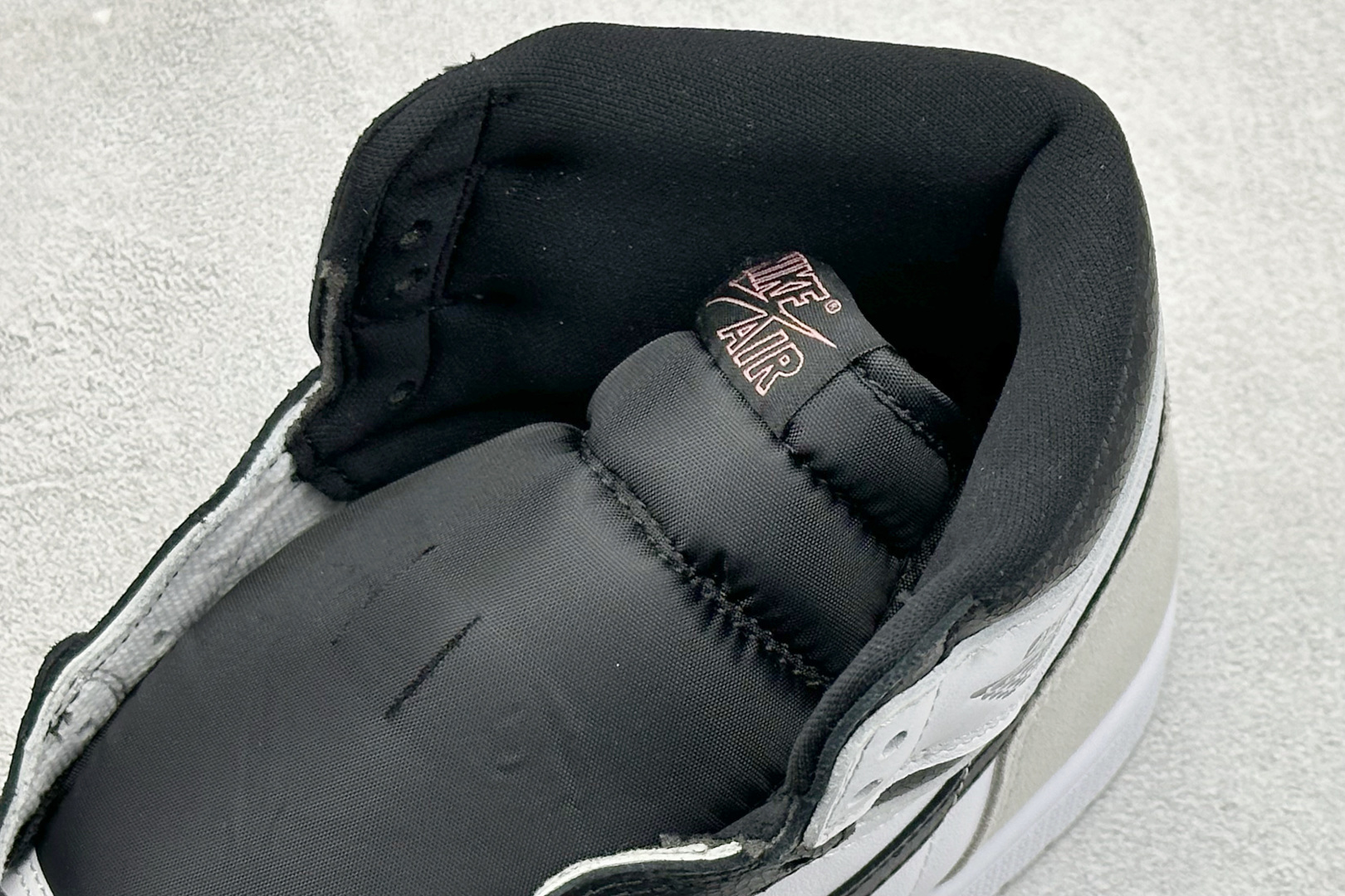 260 新F版AIR Jordan 1 RETRO HIGH 高帮灰爆裂纹 555088-108