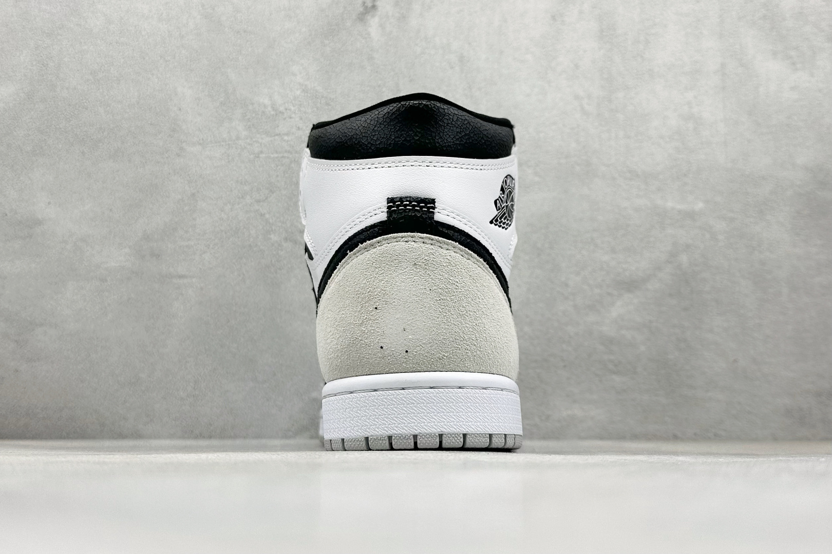 260 新F版AIR Jordan 1 RETRO HIGH 高帮灰爆裂纹 555088-108
