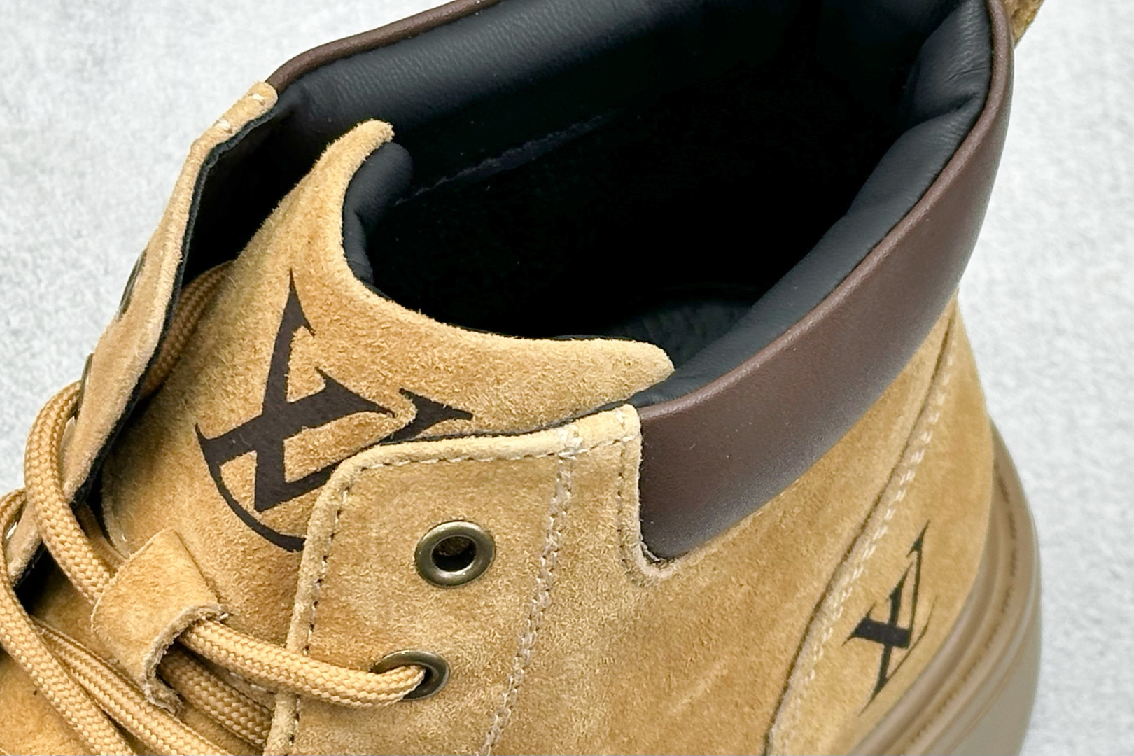 Louis Vuitton 路易威登 LV秋冬新款轻底休闲大黄靴