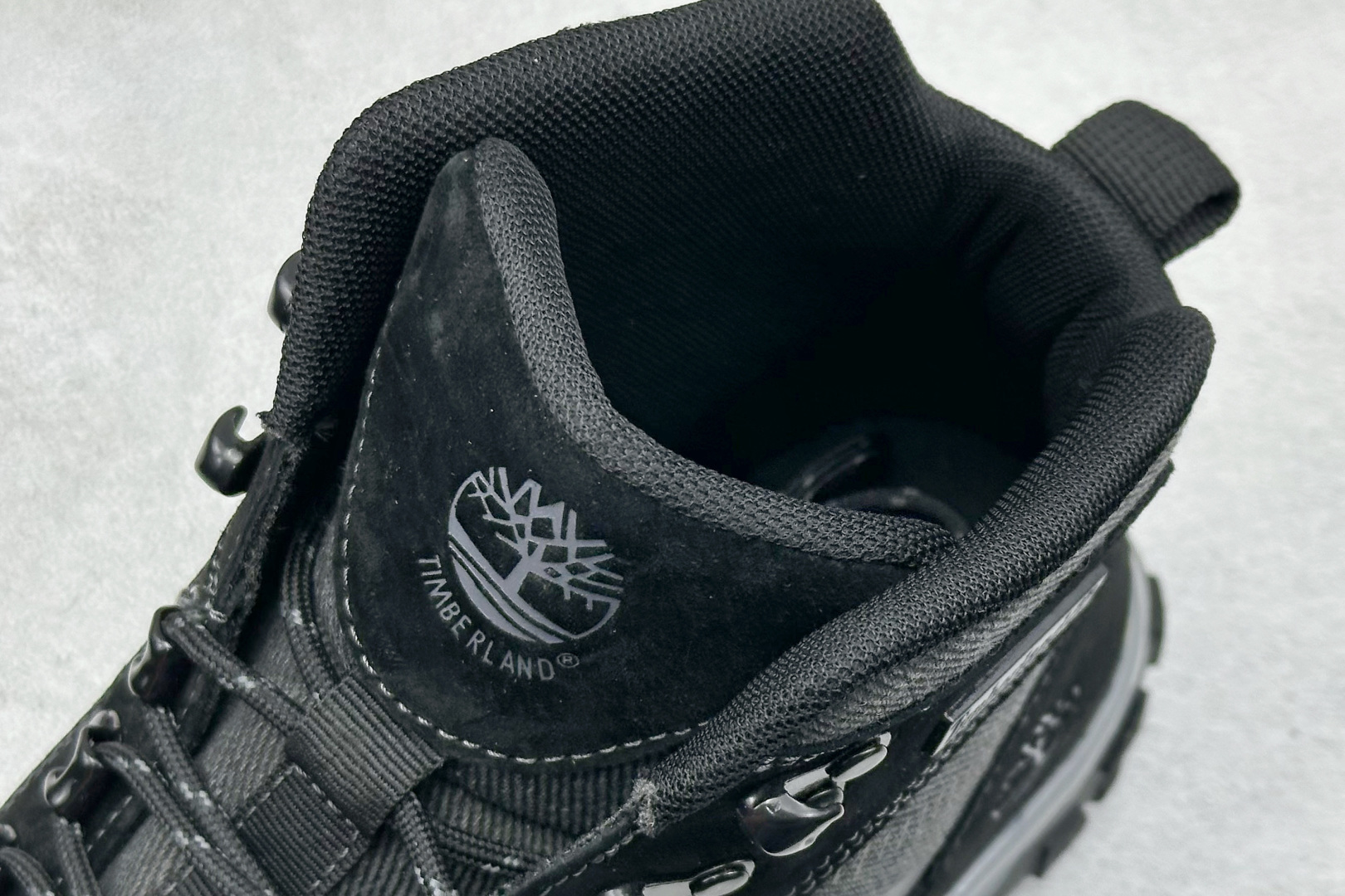 Timberland添柏岚/天伯伦户外高帮休闲马丁靴系列-莆田鞋,莆田鞋货源,高仿鞋,高仿鞋货源,安福档口,莆田高仿鞋,莆田鞋批发,高仿鞋批发,莆田高仿运动鞋,高仿运动鞋,莆田运动鞋 Timberland添柏岚/天伯伦户外高帮休闲马丁靴系列