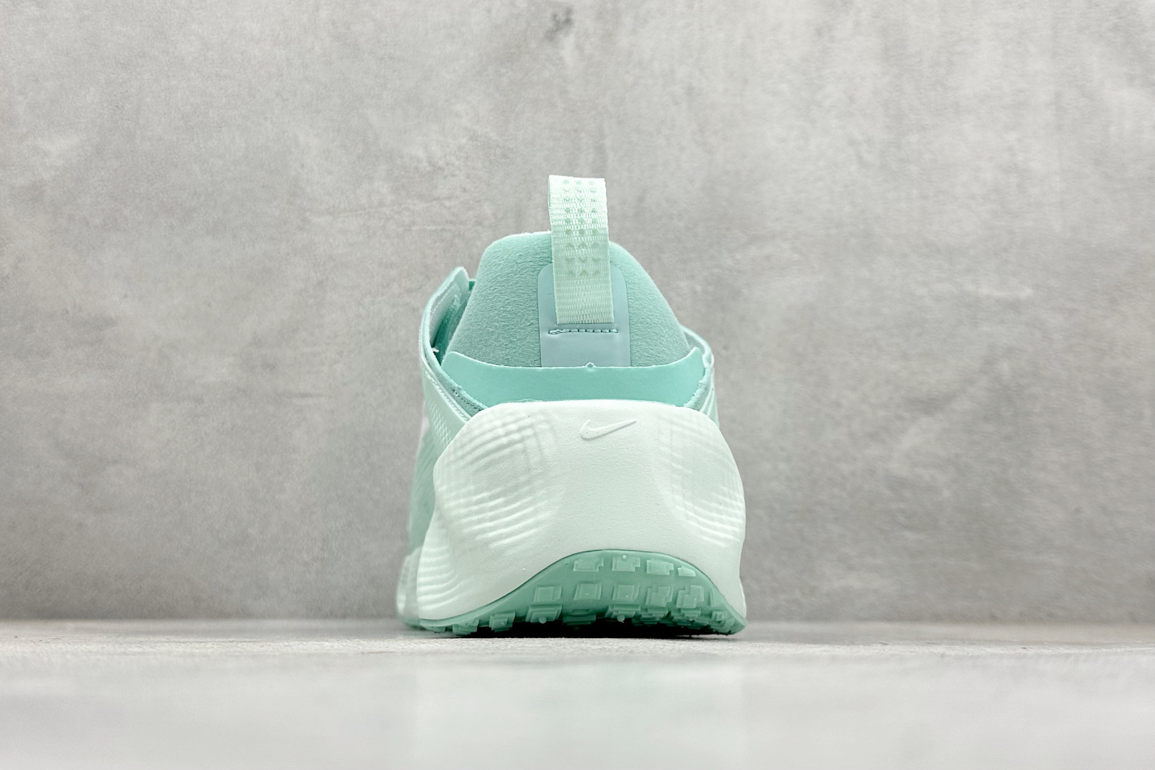 HYEIN SEO x Nike Ava Rover Ava Rover 联名鞋 DX4215-307