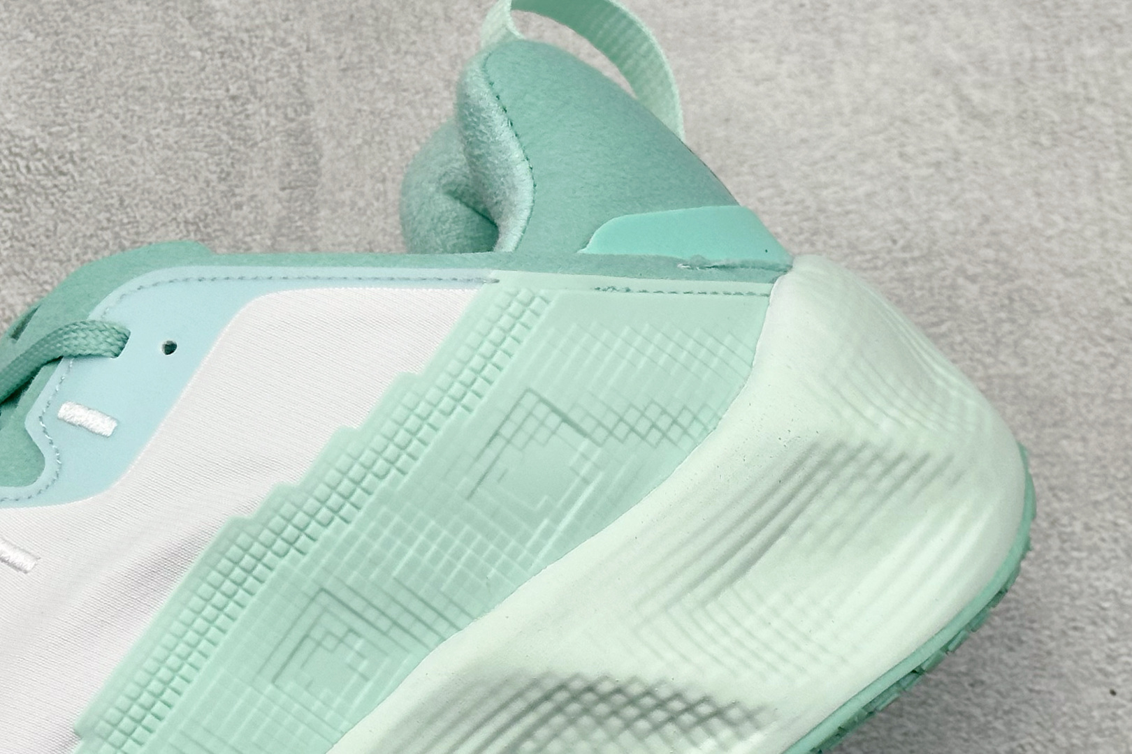 HYEIN SEO x Nike Ava Rover Ava Rover 联名鞋 DX4215-307