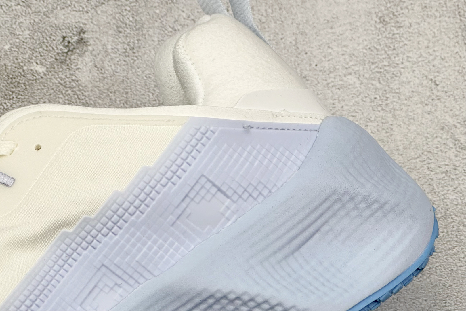 HYEIN SEO x Nike Ava Rover Ava Rover 联名鞋 DX4215-304