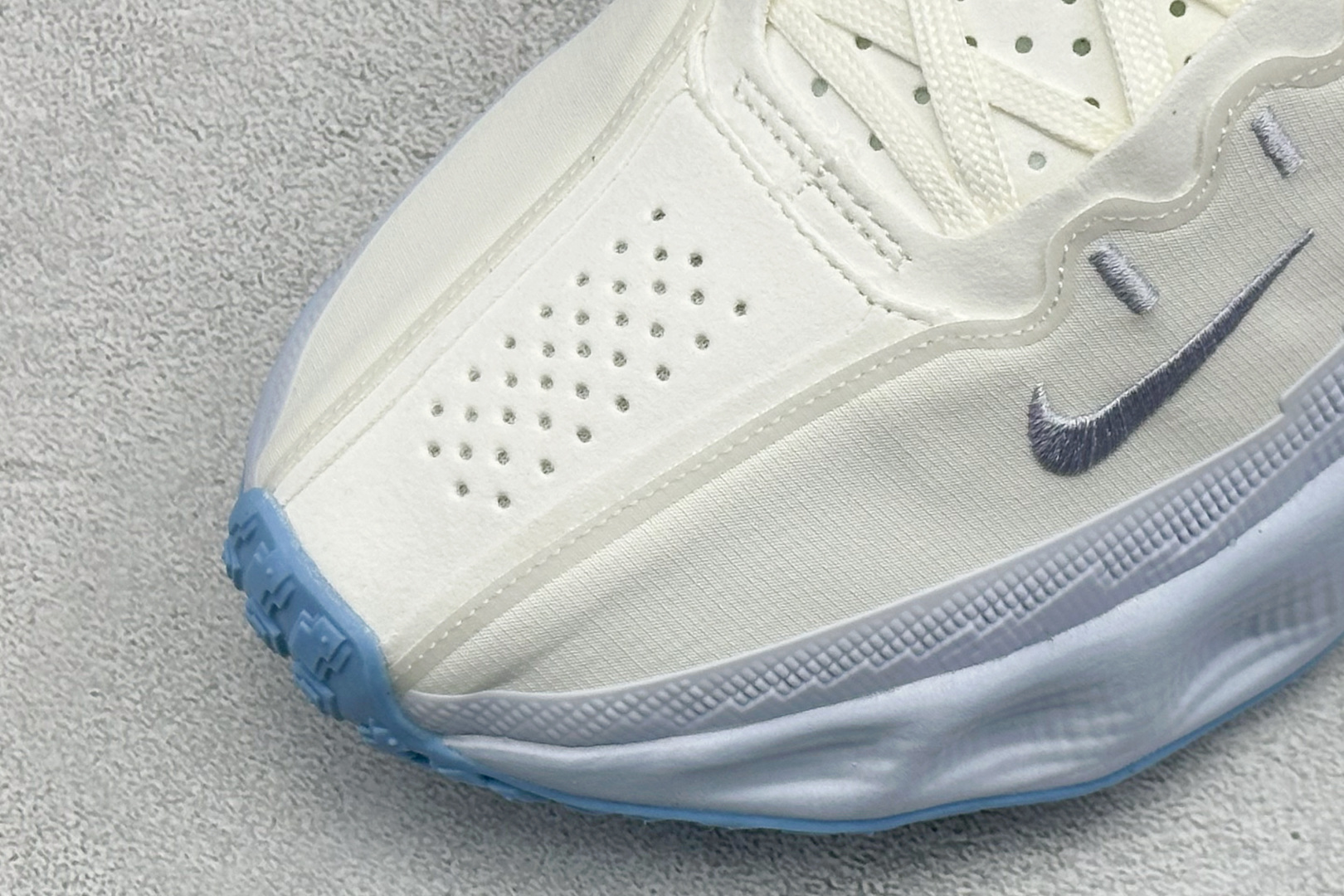 HYEIN SEO x Nike Ava Rover Ava Rover 联名鞋 DX4215-304