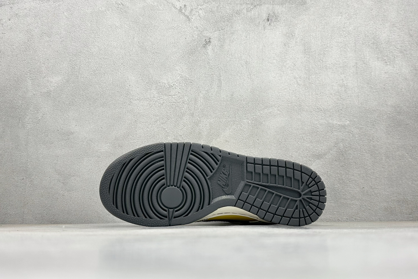 280 Nike SB Dunk Low 斯图西联名 周年高端定制 低帮休闲板鞋 DD1988-091