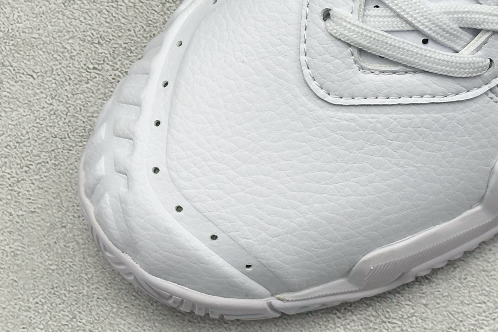 210 Adidas Barricade 13 M LEATHER 百搭舒适 防滑耐磨低帮网球鞋 JP7237