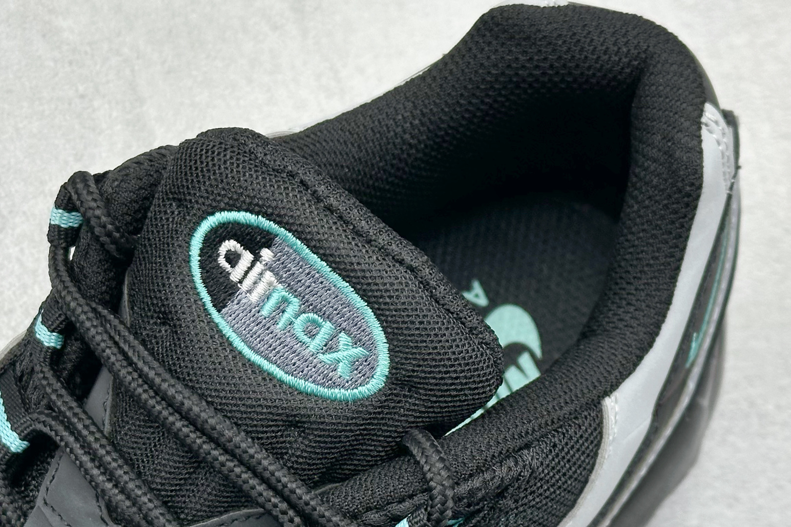 200 Nike Air Max 95 复古减震气垫跑鞋 IB2871-002-Chinese UA Cheap High Quatity Brand Clothes Bags handbags Sneakers wholesale wholesaler seller from China Factory suppliers Fashion Clothing Shoes best Quality Beautiful Price 200 Nike Air Max 95 复古减震气垫跑鞋 IB2871-002