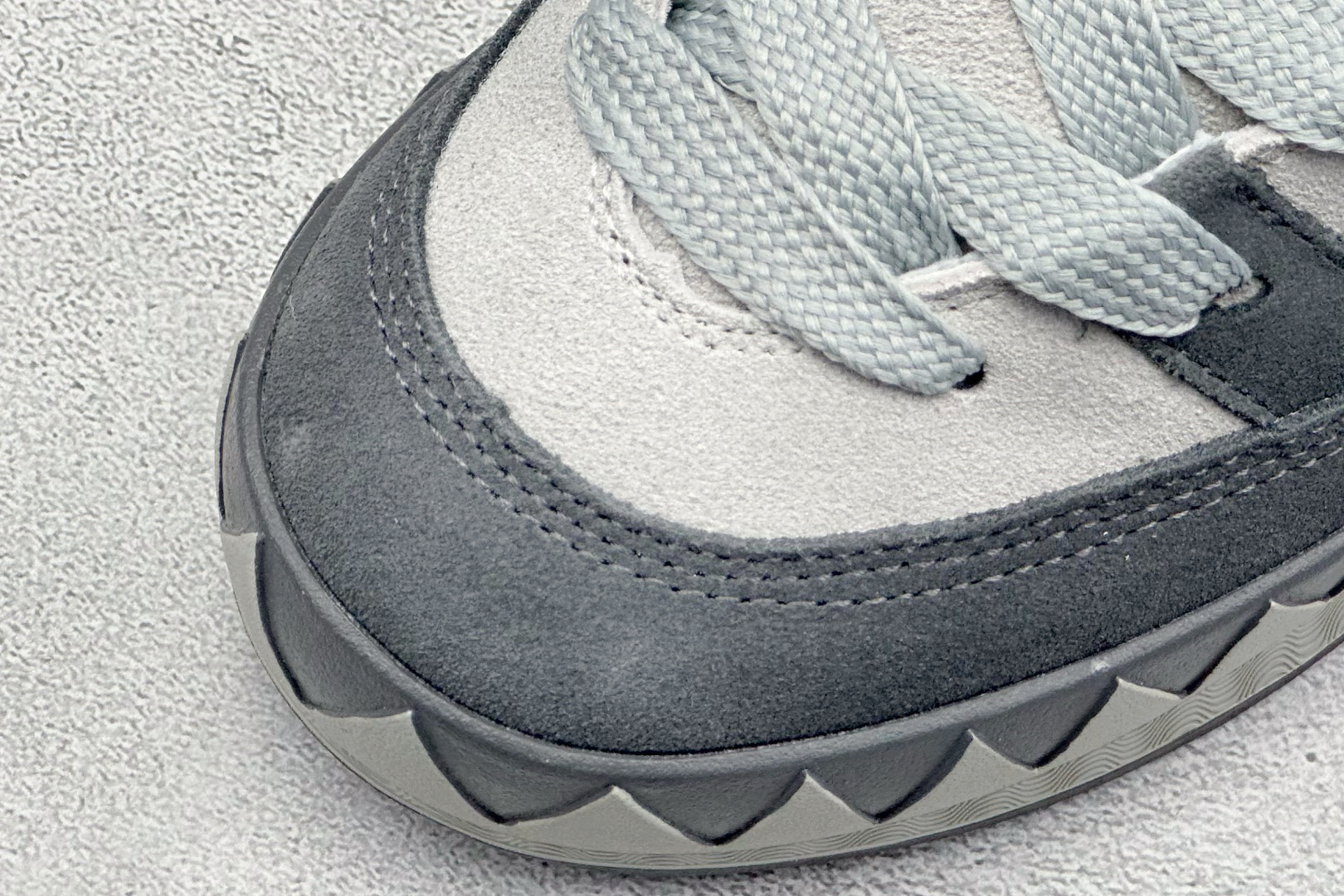 170 T Adidas Adimatic Low 马蒂奇系列低帮 复古鲨鱼面包鞋运动休闲滑板板鞋 KI8885-Chinese UA Cheap High Quatity Brand Clothes Bags handbags Sneakers wholesale wholesaler seller from China Factory suppliers Fashion Clothing Shoes best Quality Beautiful Price 170 T Adidas Adimatic Low 马蒂奇系列低帮 复古鲨鱼面包鞋运动休闲滑板板鞋 KI8885