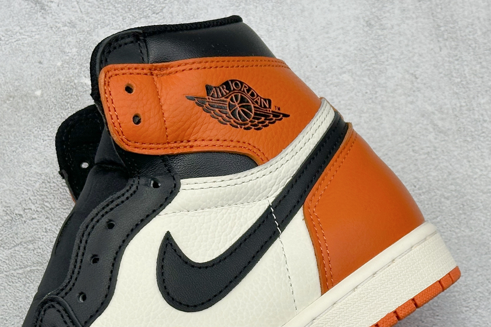 🌹 终端放店新F版AIR Jordan 1 RETRO HIGH OG 高帮黑扣碎原装纸板原楦开发 极致