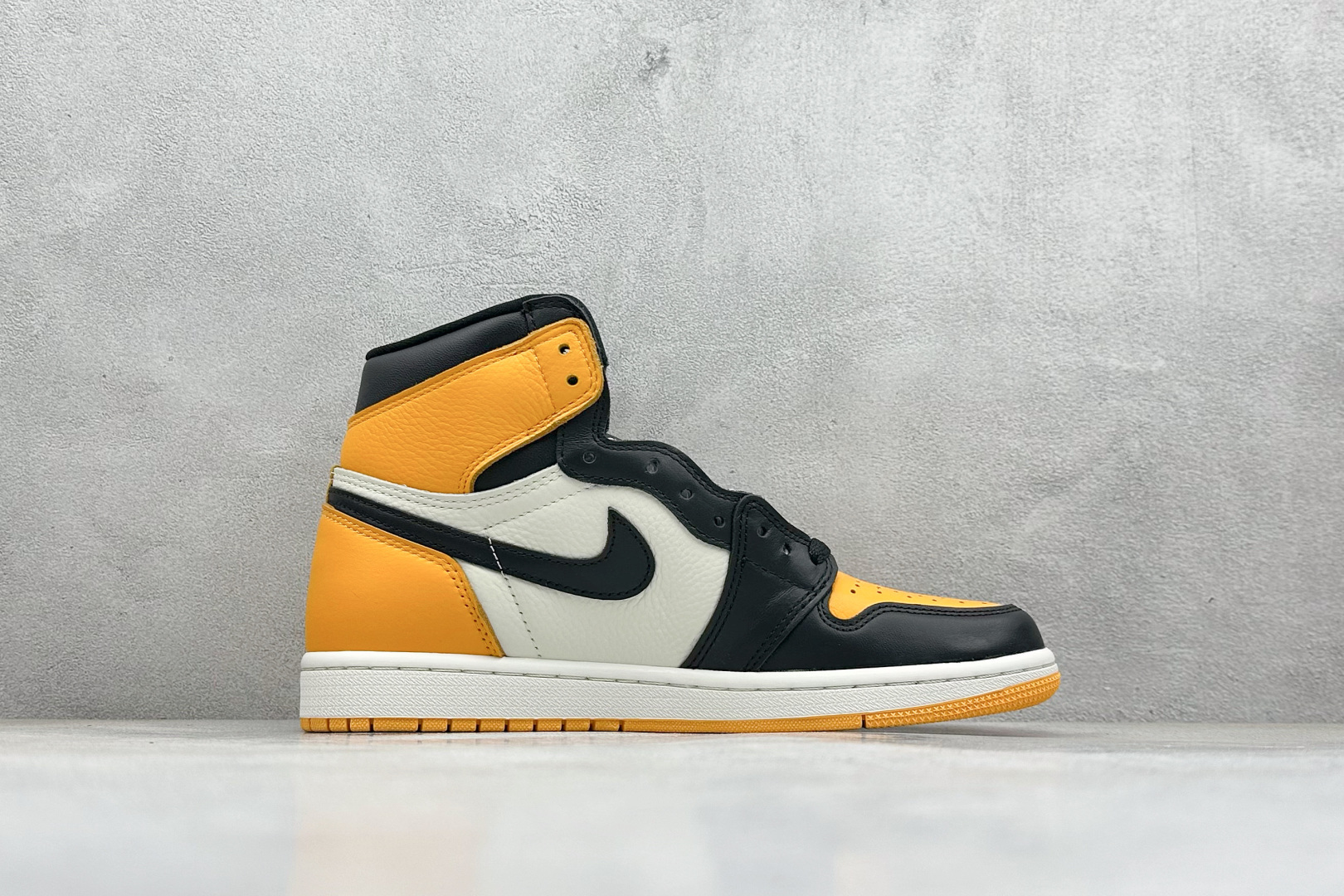 🌹 终端放店新F版AIR Jordan 1 RETRO HIGH OG 高帮黄脚趾原装纸板原楦开发 极致