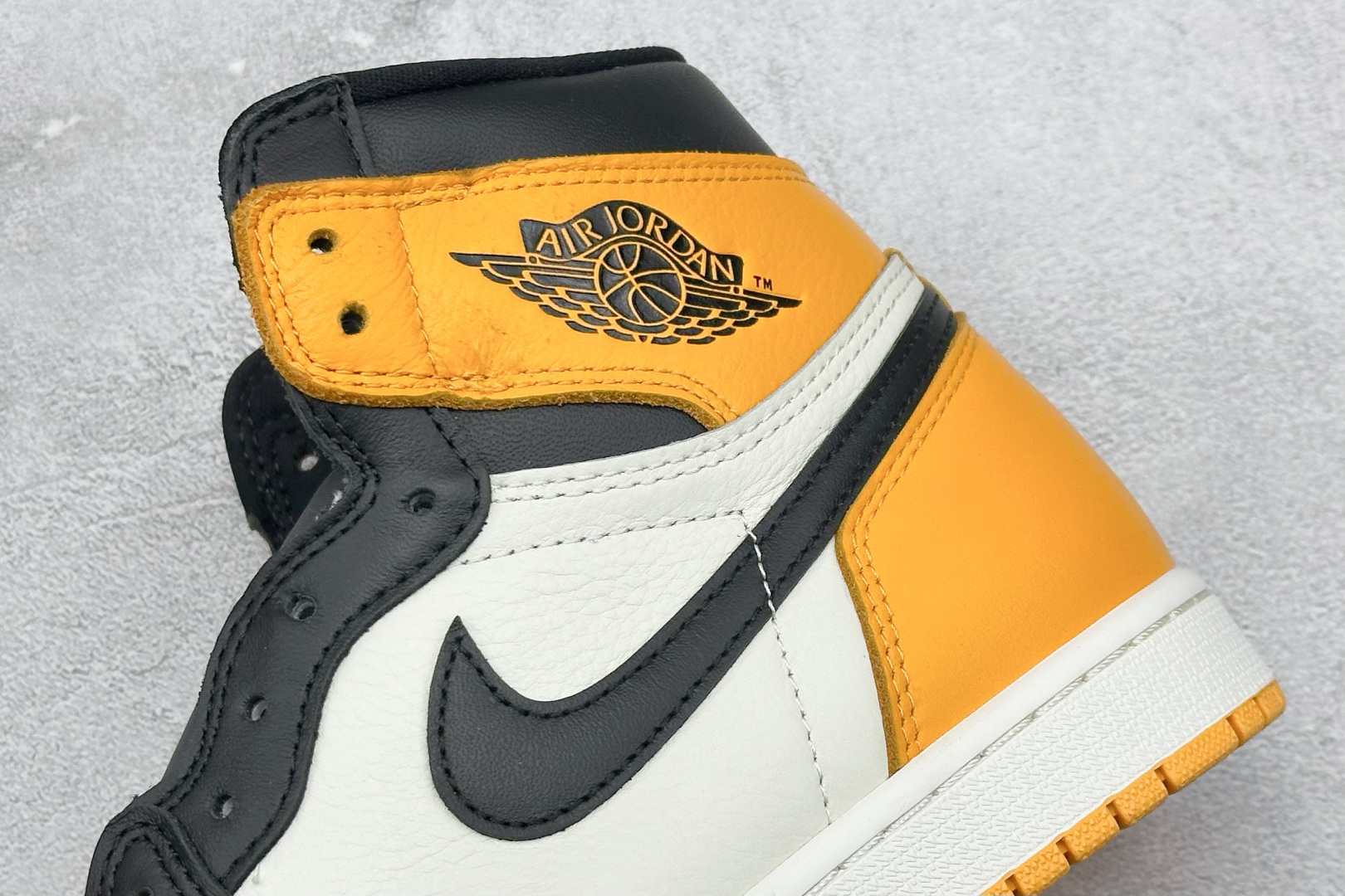 🌹 终端放店新F版AIR Jordan 1 RETRO HIGH OG 高帮黄脚趾原装纸板原楦开发 极致