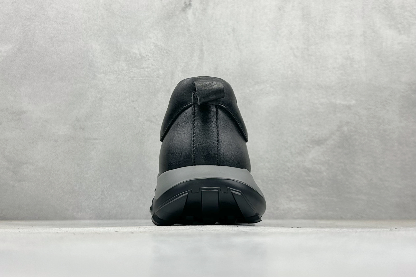 280 ECCO爱步老爹鞋男士夏季新款 全头层百搭潮流户外运动鞋 415228-010-Chinese UA Cheap High Quatity Brand Clothes Bags handbags Sneakers wholesale wholesaler seller from China Factory suppliers Fashion Clothing Shoes best Quality Beautiful Price 280 ECCO爱步老爹鞋男士夏季新款 全头层百搭潮流户外运动鞋 415228-010