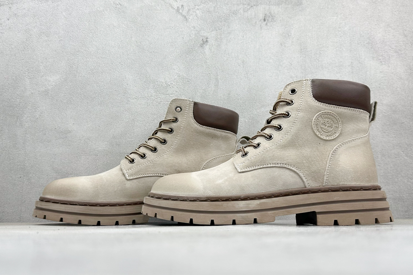 Timberland添柏岚/天伯伦户外高帮休闲大黄靴系列 A18066T-Top High Quatity Cheap Sneakers Fashion Clothing Clothes Bags handbags Shoes of all Brand wholesale With The best Quality And Beautiful Price from China Factory Chinese suppliers wholesaler seller Timberland添柏岚/天伯伦户外高帮休闲大黄靴系列 A18066T