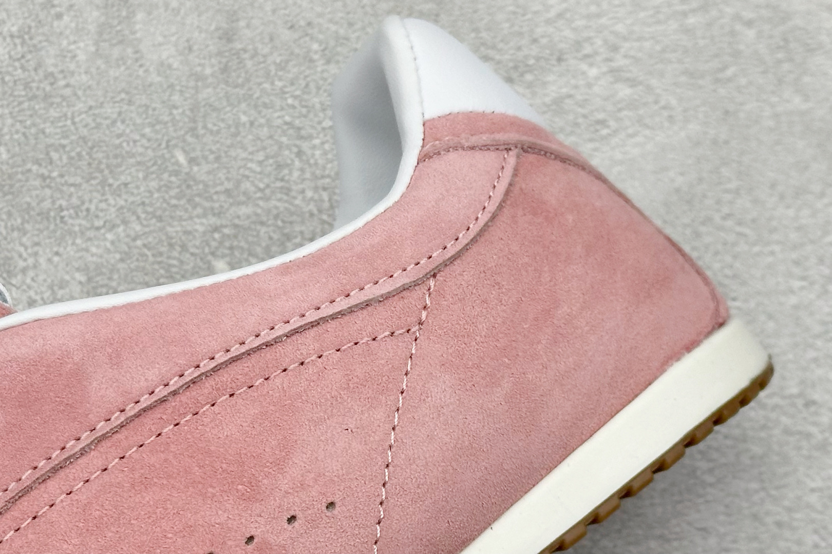 200 K版Alo Yoga Sunset Sneaker 徳训生活休闲鞋 A0891U-GREEN-Chinese UA Cheap High Quatity Brand Clothes Bags handbags Sneakers wholesale wholesaler seller from China Factory suppliers Fashion Clothing Shoes best Quality Beautiful Price 200 K版Alo Yoga Sunset Sneaker 徳训生活休闲鞋 A0891U-GREEN