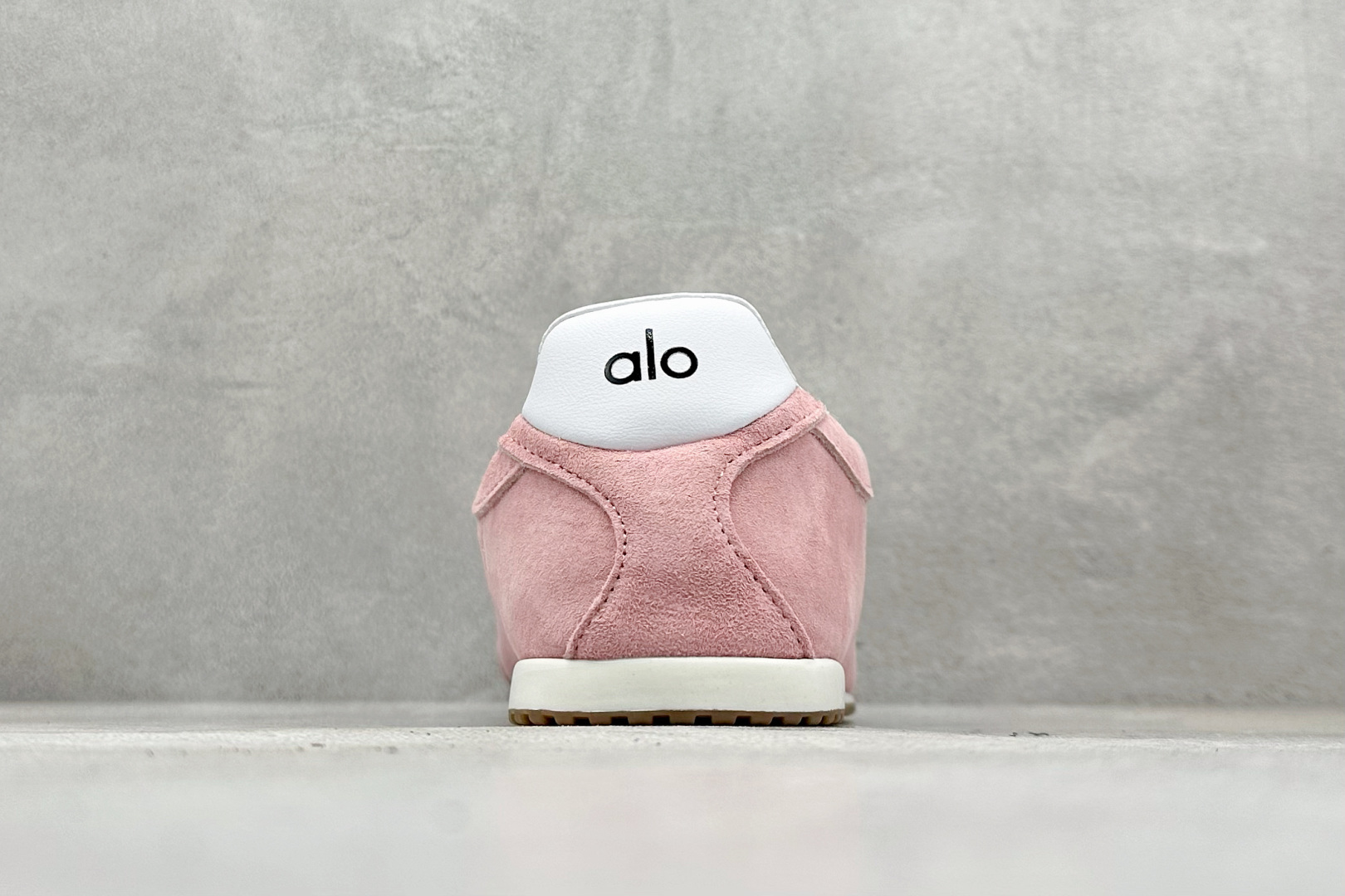 200 K版Alo Yoga Sunset Sneaker 徳训生活休闲鞋 A0891U-GREEN-Chinese UA Cheap High Quatity Brand Clothes Bags handbags Sneakers wholesale wholesaler seller from China Factory suppliers Fashion Clothing Shoes best Quality Beautiful Price 200 K版Alo Yoga Sunset Sneaker 徳训生活休闲鞋 A0891U-GREEN