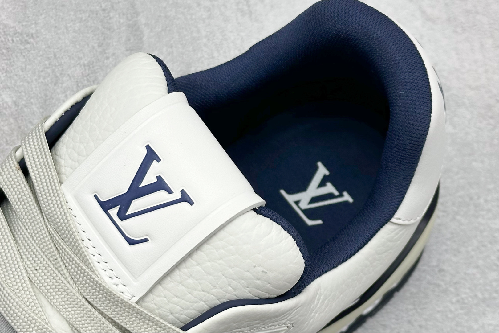 550 Lv Trainer X1 Max 版本 高奢经典巅峰 东莞纯原顶级高端复刻