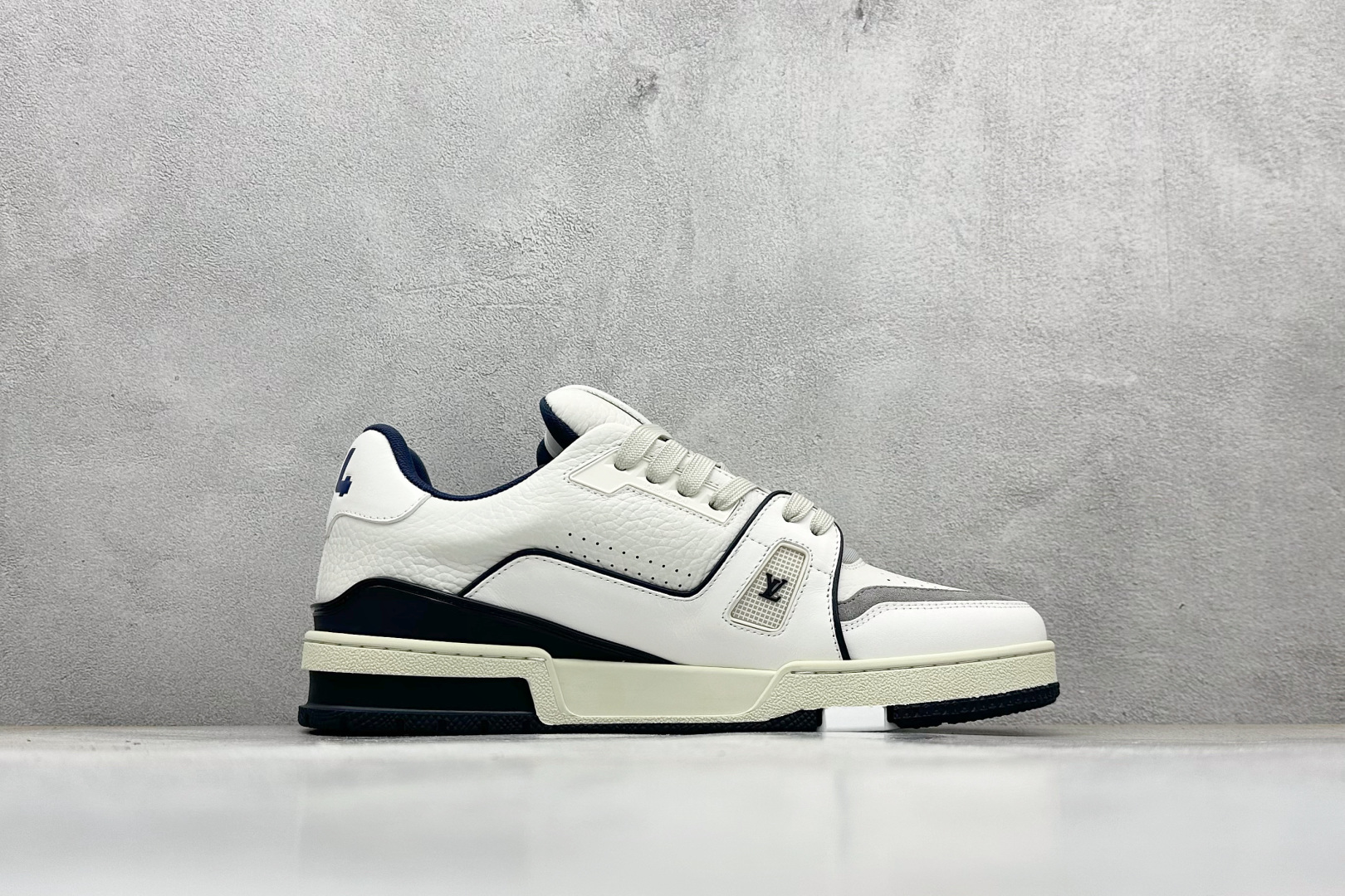 550 Lv Trainer X1 Max 版本 高奢经典巅峰 东莞纯原顶级高端复刻