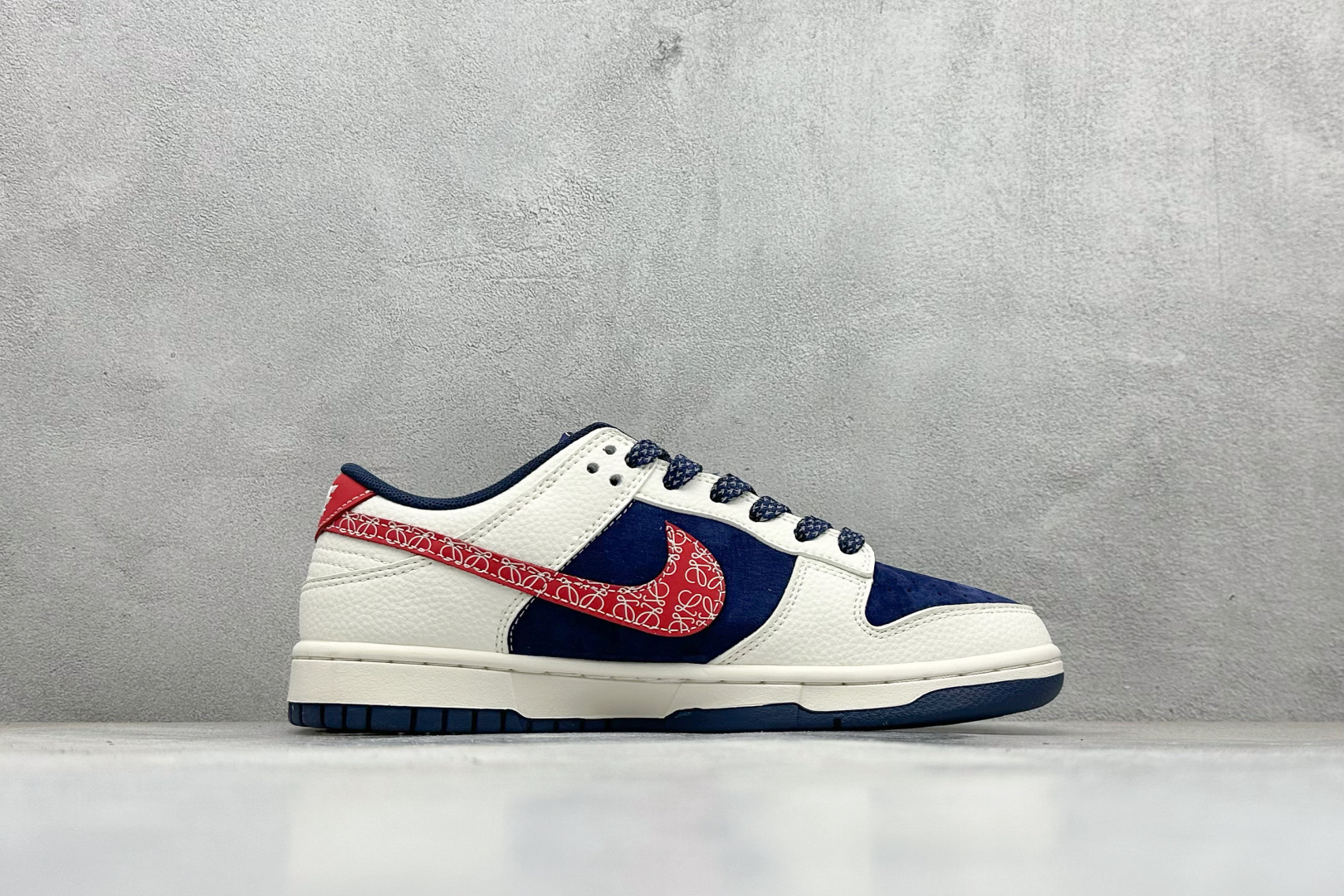 Nike SB Dunk Low x Loewe 白蓝红小勾 HS2506-226
