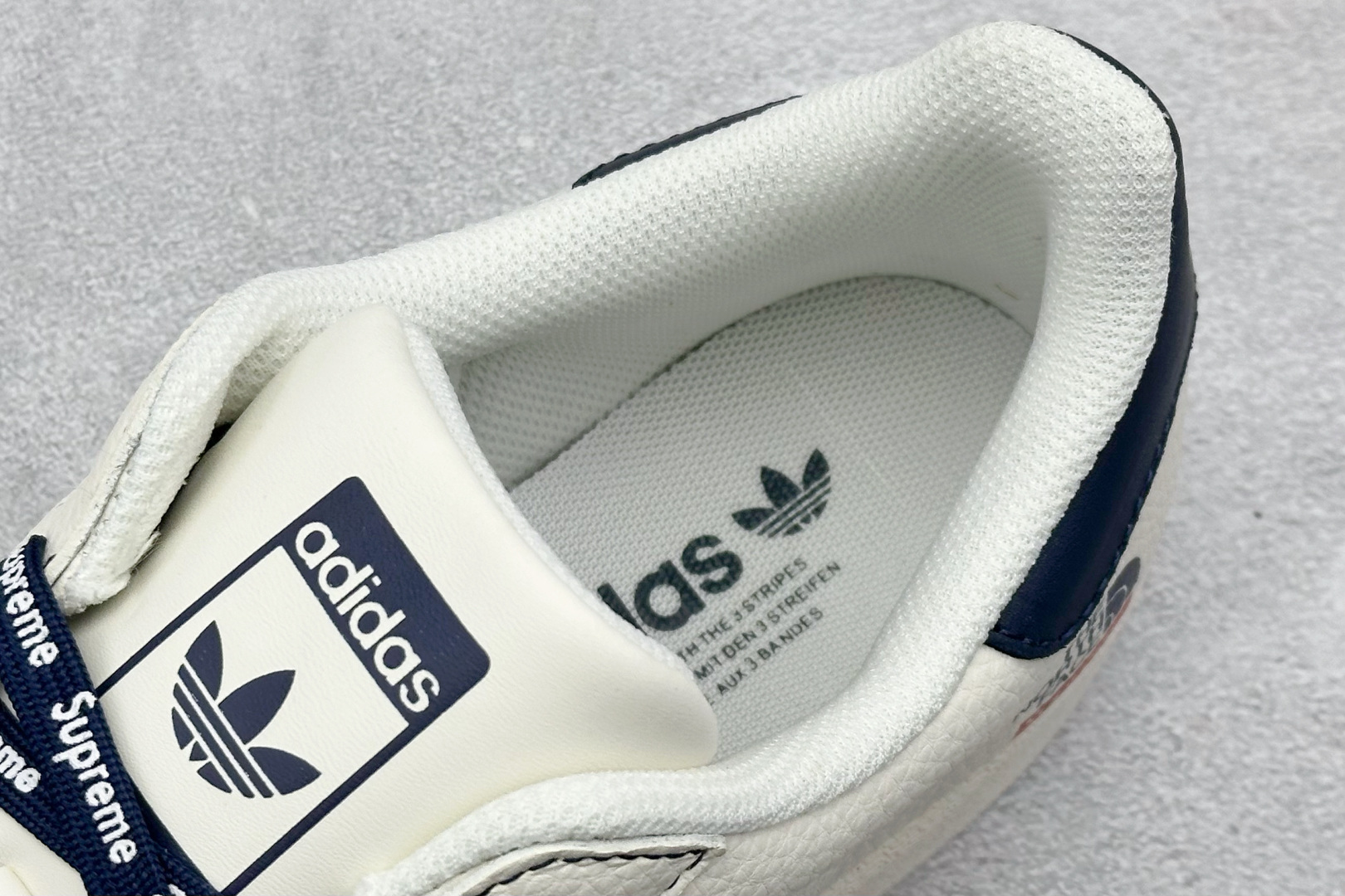 220 AD Originals Super x The North Face x Superme 白红蓝 QC2604-Chinese UA Cheap High Quatity Brand Clothes Bags handbags Sneakers wholesale wholesaler seller from China Factory suppliers Fashion Clothing Shoes best Quality Beautiful Price 220 AD Originals Super x The North Face x Superme 白红蓝 QC2604