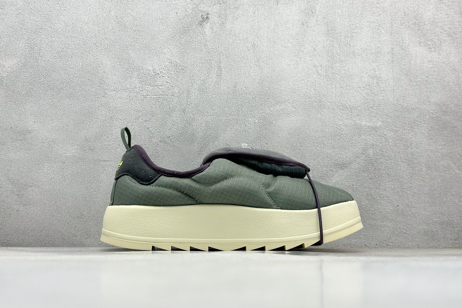 120 YH版Adidas originals Puffylette 一脚蹬舒适 减震防滑耐磨 低帮 生活休闲棉鞋 IF3957