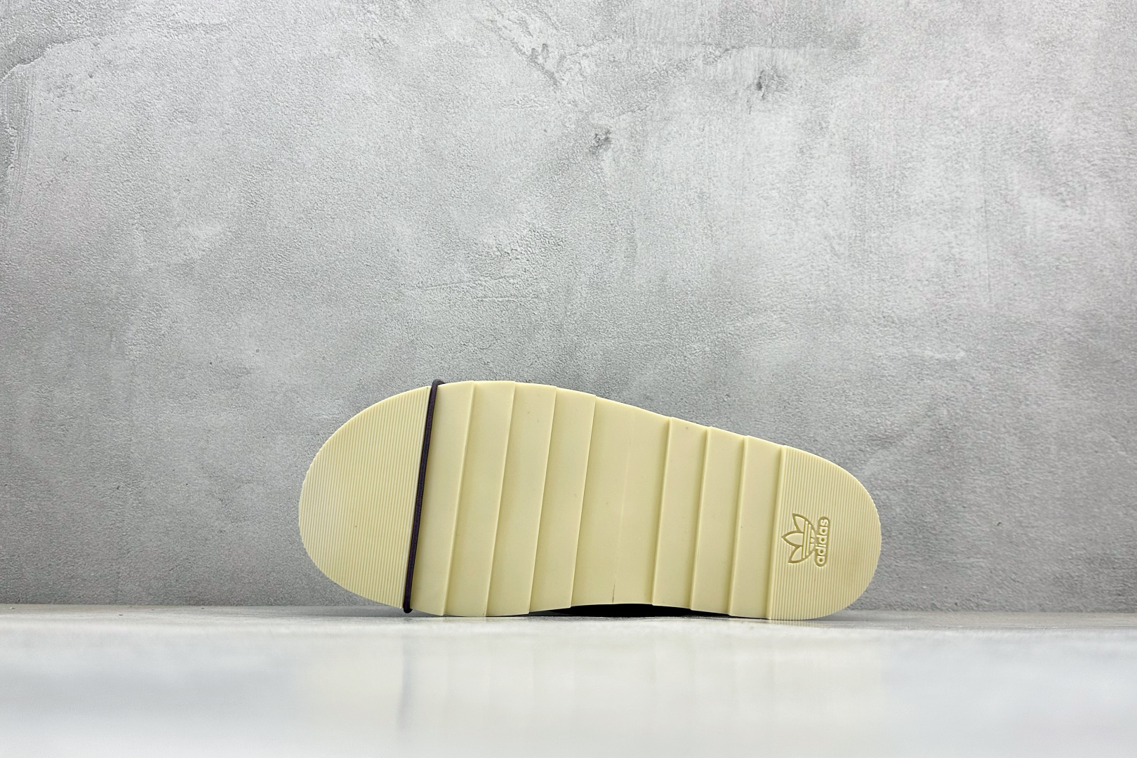 120 YH版Adidas originals Puffylette 一脚蹬舒适 减震防滑耐磨 低帮 生活休闲棉鞋 IF3957