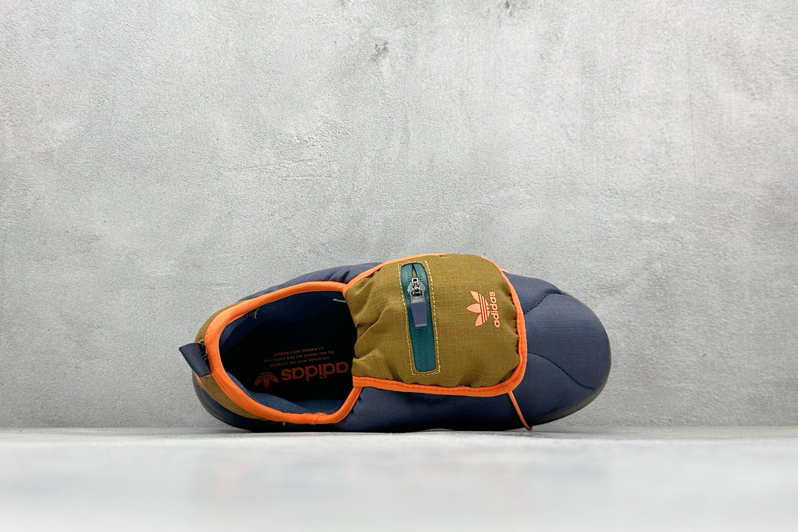 YH版Adidas originals Puffylette 一脚蹬舒适 减震防滑耐磨 低帮 生活休闲棉鞋 IF3956 YH版Adidas originals Puffylette 一脚蹬舒适 减震防滑耐磨 低帮 生活休闲棉鞋 IF3956