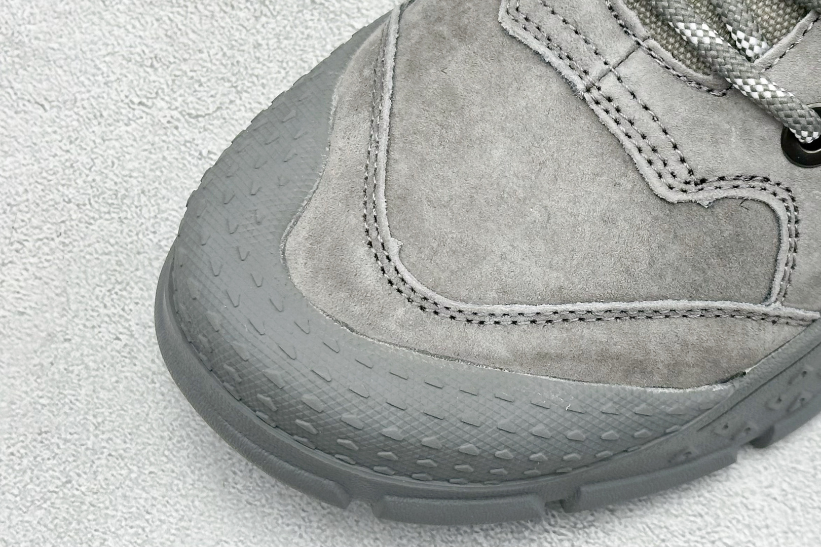 280 CAT卡特 硬汉推土机品牌经典百搭户外中帮休闲马丁靴 P717819