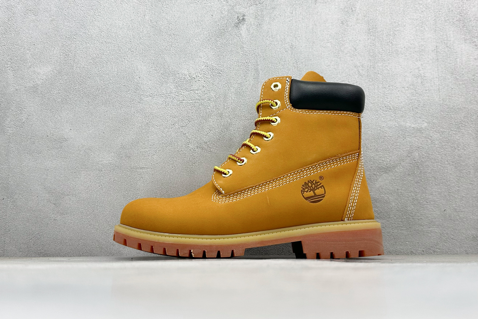 💰220
Timberland添柏岚/天伯伦户外高帮休闲大黄靴系列
#广东大厂品质 原盒原包装
#25ss新款 时尚潮流搭配 面料采用意大利🇮🇹顶级磨砂细纹牛皮 搭配防臭防腐真皮乳胶鞋垫 大底到五金都是代工厂原材料制作 同原版固特异永不开胶工艺 好货不杀猪
首单质量严格把控 全网独家首发 品质毋庸置疑 全套官网统一包装 给您完美的穿着体验 质量考究耐穿 型男必备 专治不帅 高品质脚感一流 今年冬季防寒户外专用 日常随意搭配
货号:TB010061-713
尺码:35-46(皮鞋码)
编码:36