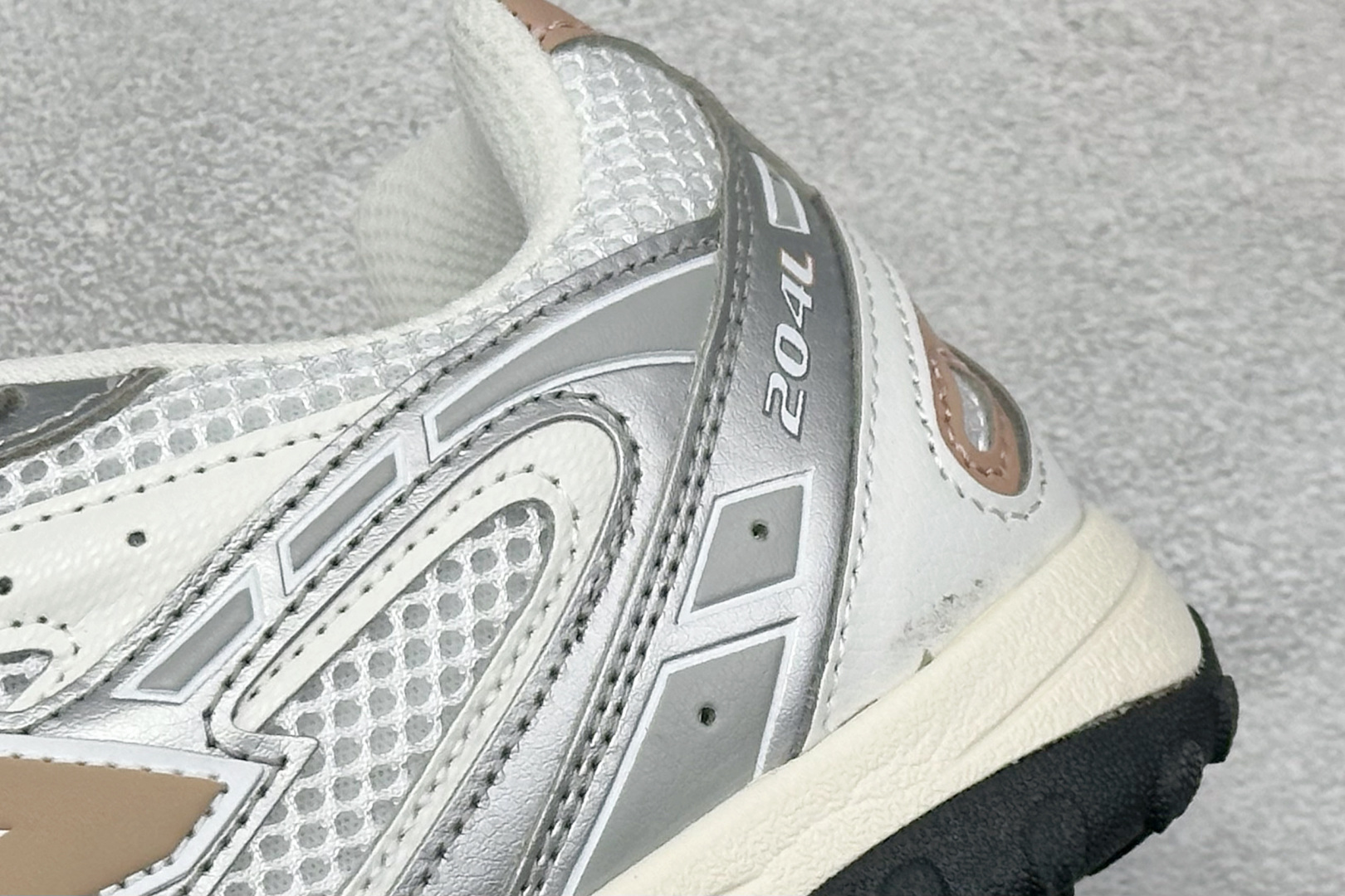 190 New Balance 204L系列 新百伦减震耐磨轻便 低帮生活休闲鞋 U204LSWA