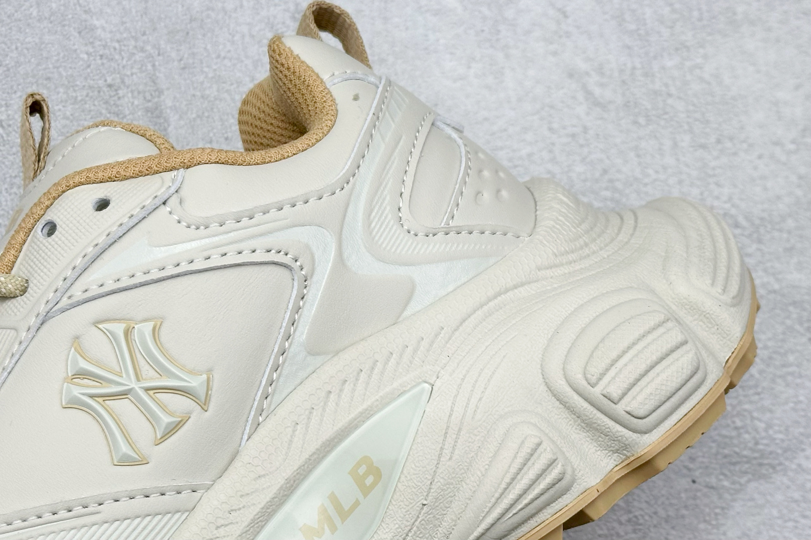 180 MLB Chunky Runner Basic 厚底老爹厚底休闲运动慢跑鞋 3ASHW005N-50CRS