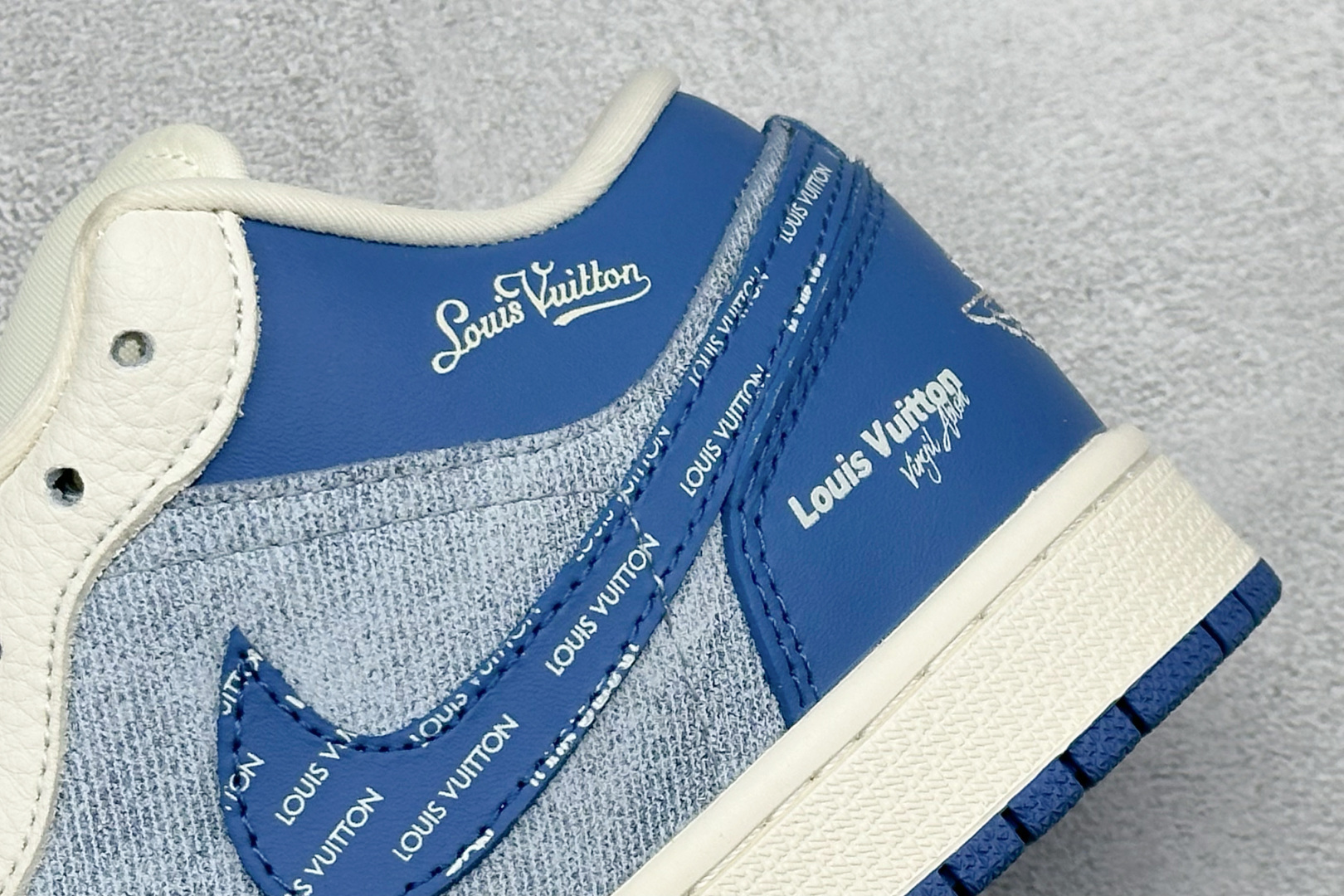 280 Nike Jordan Air Jordan 1 x Louis Vuitton 白蓝牛仔小勾 QD1988-003