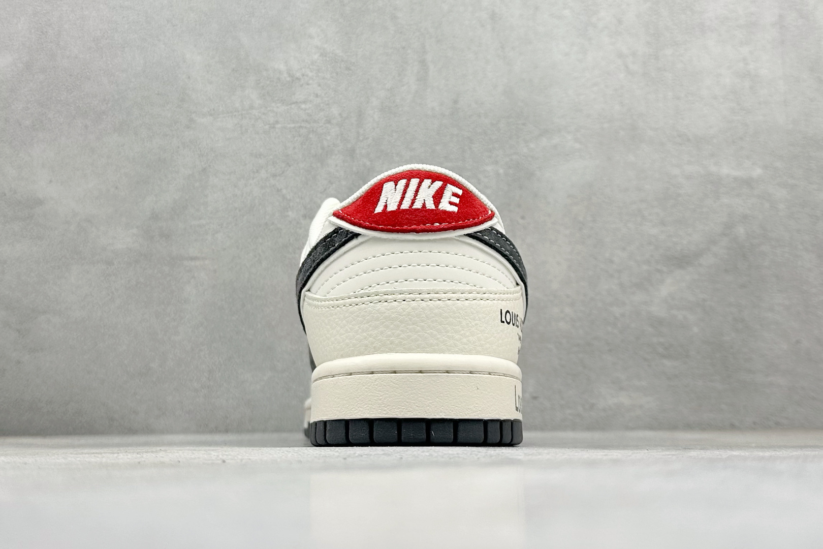 280 Nike SB Dunk Low LV联名 米灰红布标 周年高端定制 低帮休闲板鞋 HT5088-606