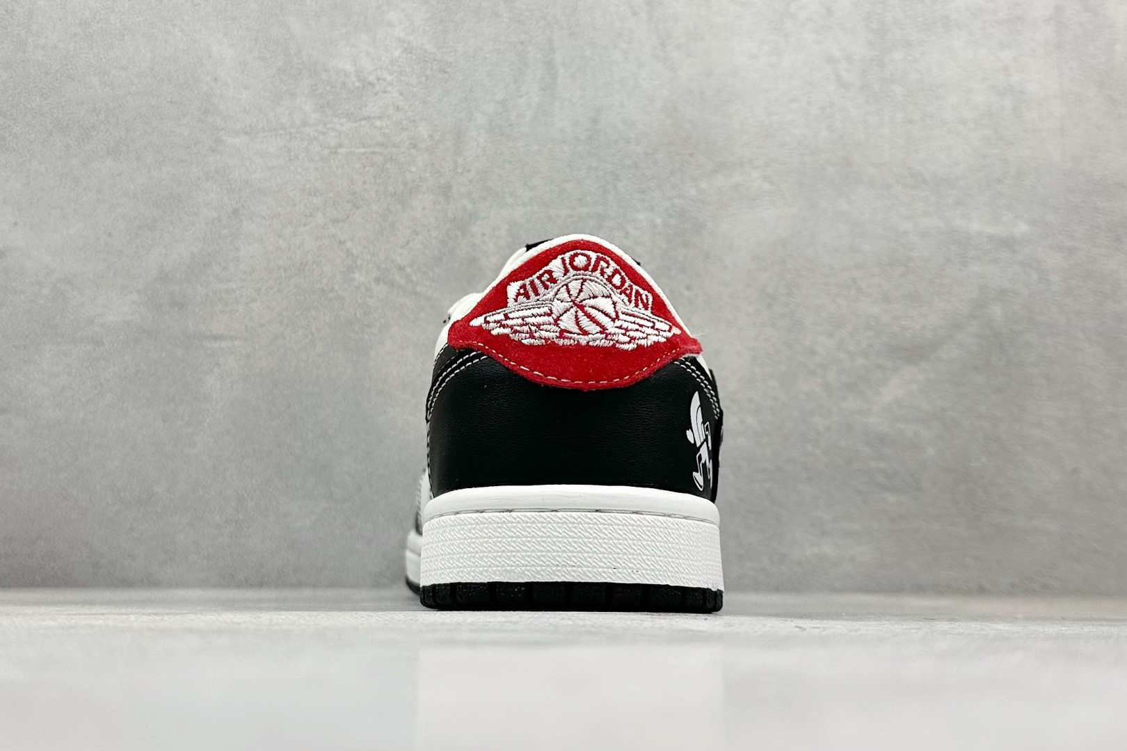 280 XC版Travis Scott x Fragment Design x Jordan Air Jordan 1 Low SP “北面联名——黑勾涂鸦” DZ5899-028-Chinese UA Cheap High Quatity Brand Clothes Bags handbags Sneakers wholesale wholesaler seller from China Factory suppliers Fashion Clothing Shoes best Quality Beautiful Price 280 XC版Travis Scott x Fragment Design x Jordan Air Jordan 1 Low SP “北面联名——黑勾涂鸦” DZ5899-028