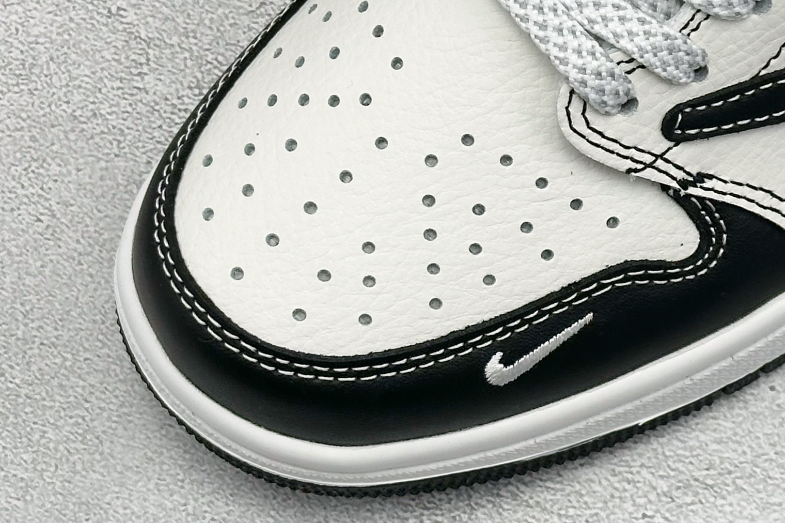 280 XC版Travis Scott x Fragment Design x Jordan Air Jordan 1 Low SP “北面联名——黑勾涂鸦” DZ5899-028-Chinese UA Cheap High Quatity Brand Clothes Bags handbags Sneakers wholesale wholesaler seller from China Factory suppliers Fashion Clothing Shoes best Quality Beautiful Price 280 XC版Travis Scott x Fragment Design x Jordan Air Jordan 1 Low SP “北面联名——黑勾涂鸦” DZ5899-028