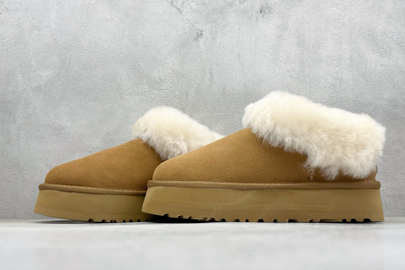 UGG 秋季女士舒适厚底一脚蹬休闲乐福鞋懒人毛毛鞋明星同款 Tazzelle 塔茨勒便鞋 1171393