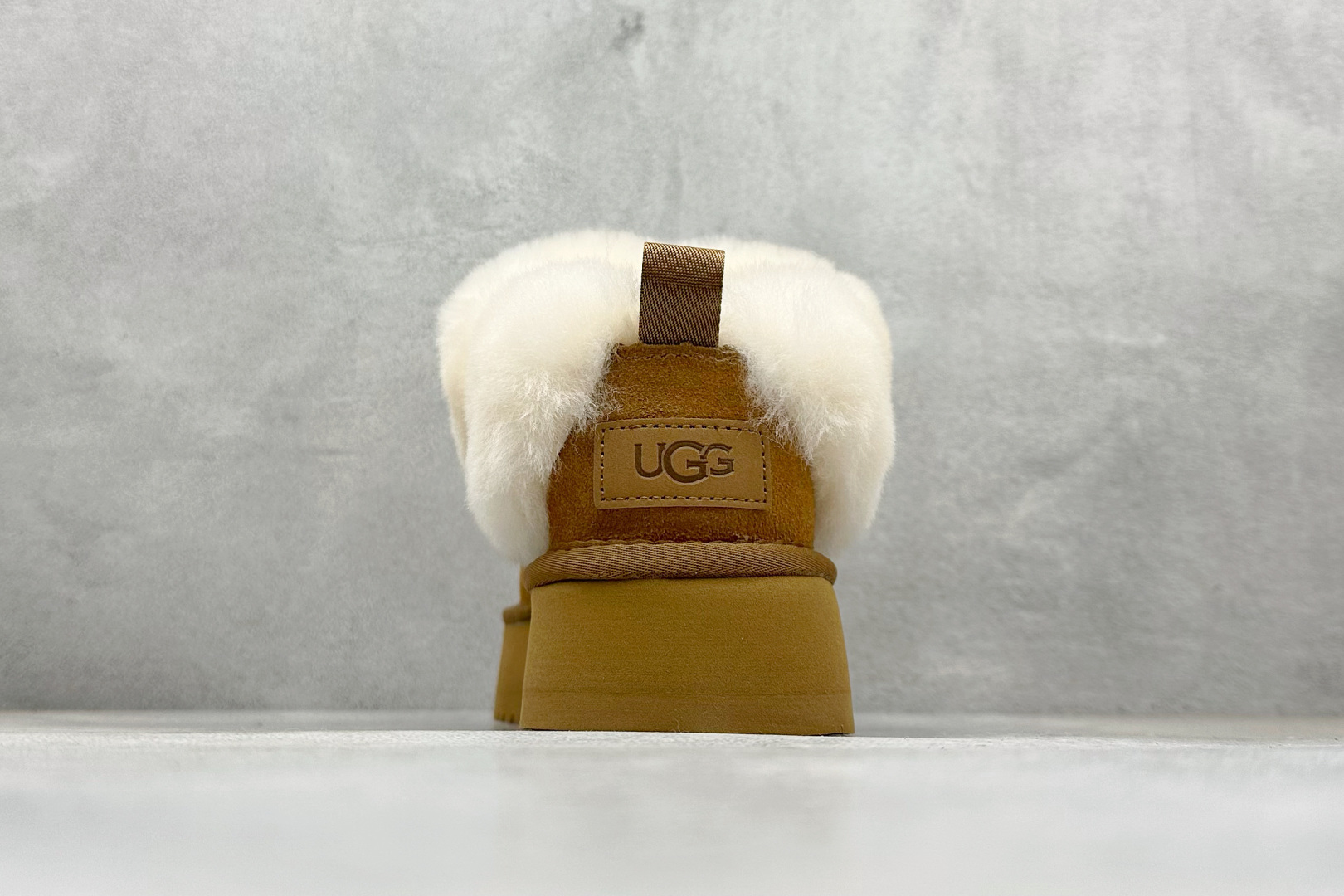 UGG 秋季女士舒适厚底一脚蹬休闲乐福鞋懒人毛毛鞋明星同款 Tazzelle 塔茨勒便鞋 1171393