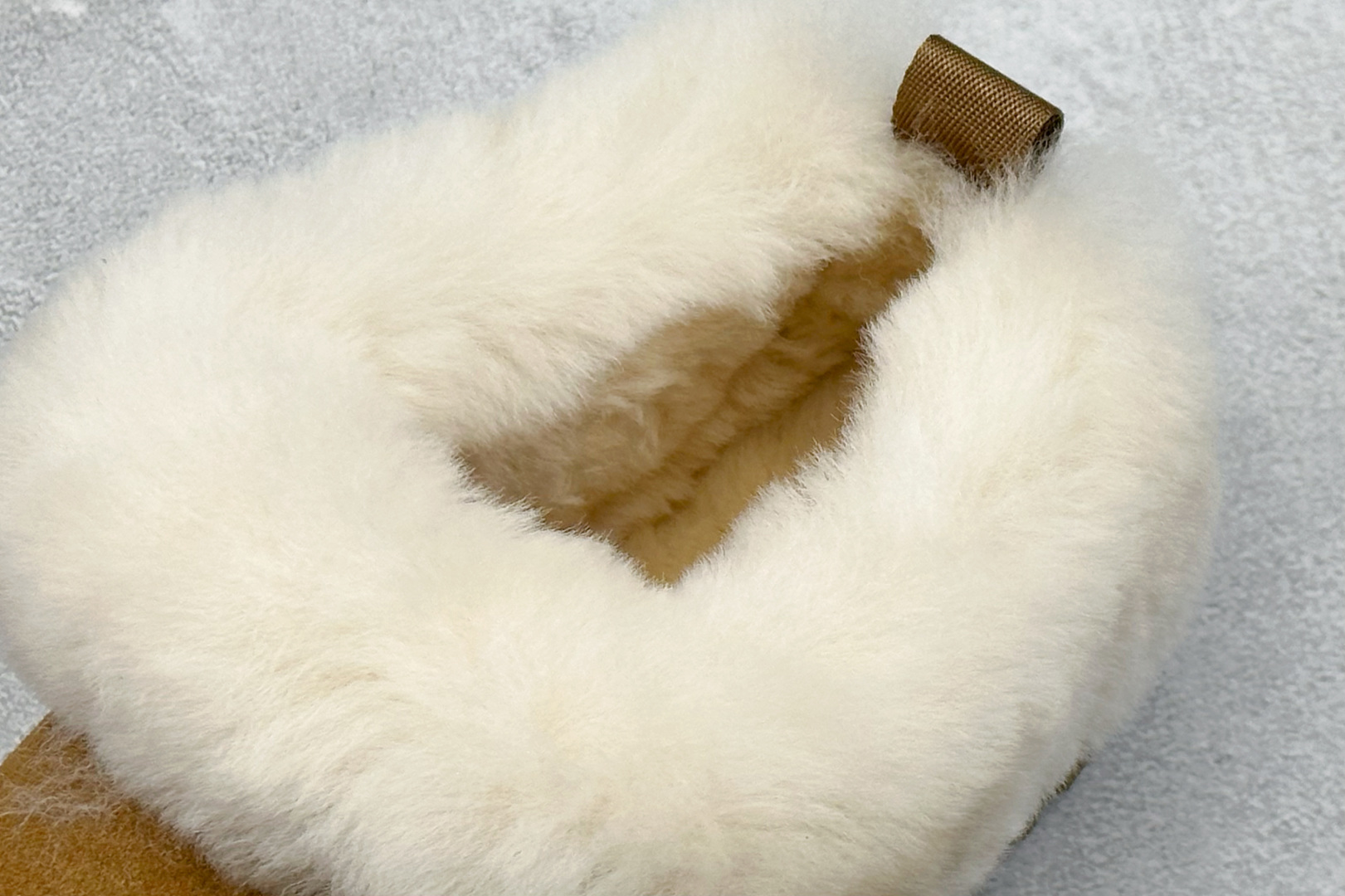 UGG 秋季女士舒适厚底一脚蹬休闲乐福鞋懒人毛毛鞋明星同款 Tazzelle 塔茨勒便鞋 1171393