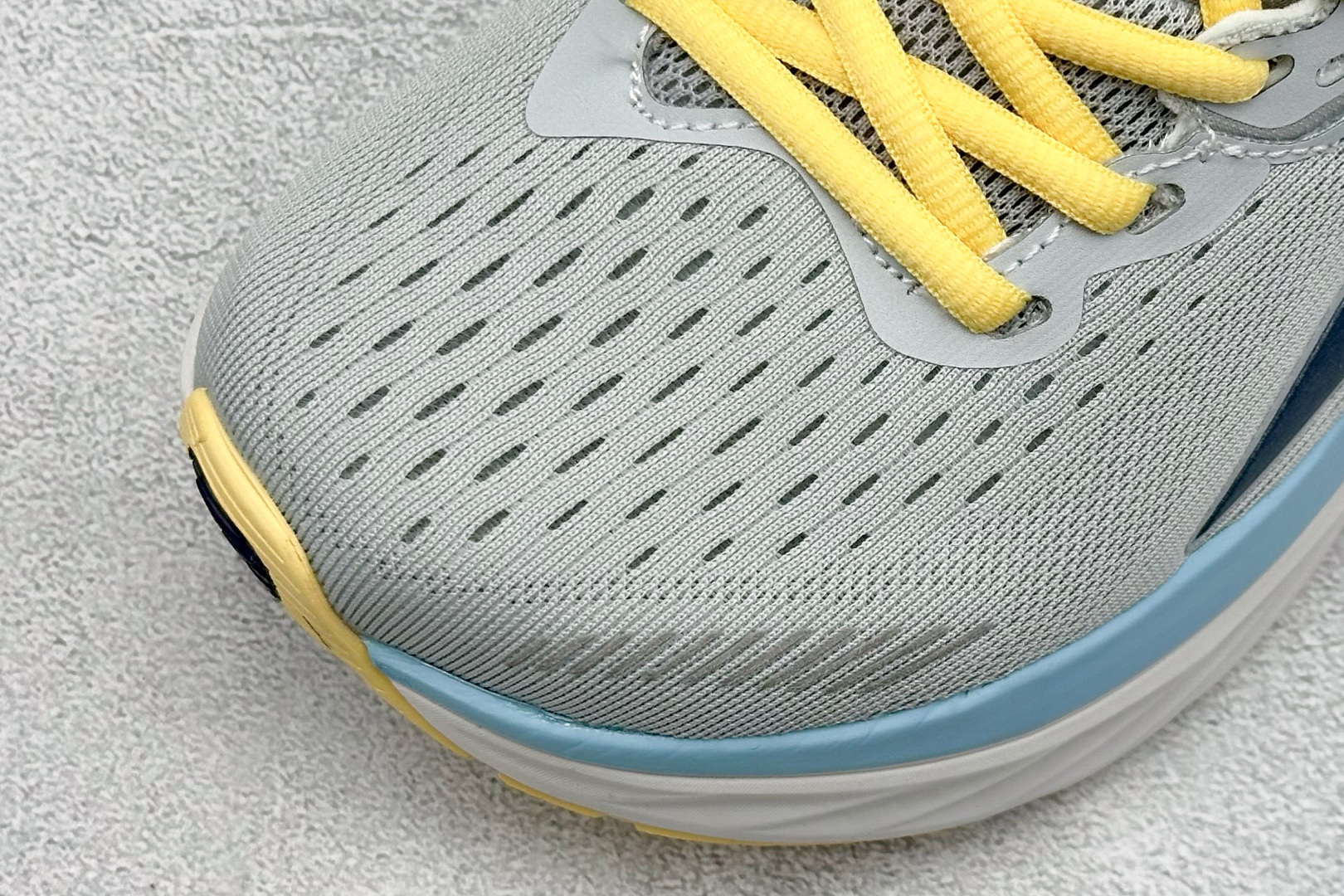 180 Altra奥创 W VIA OLY MPUS 缓震回弹轻量跑鞋减震透气跑鞋 ALOA82CR224