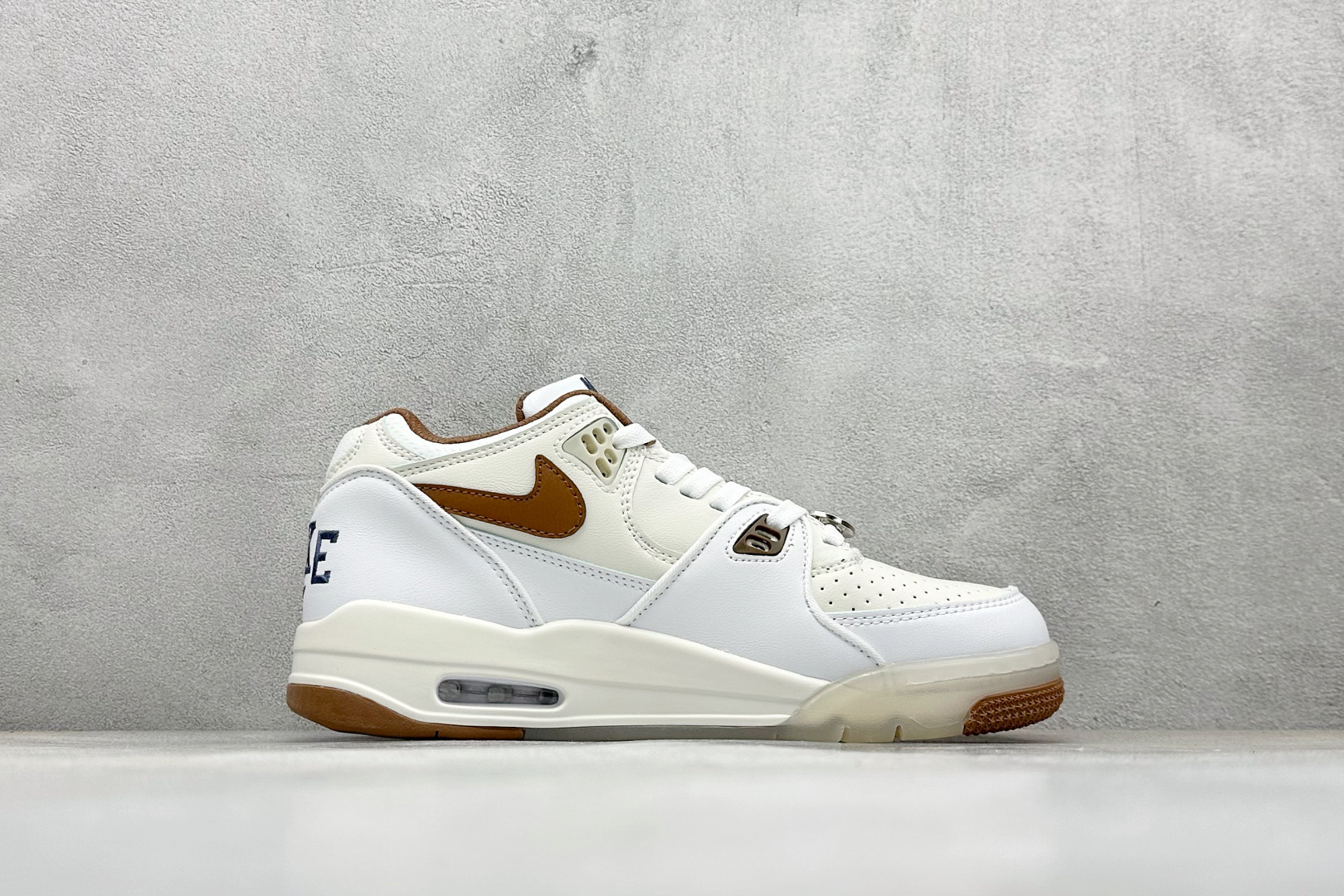 220 Nike Air Flight 89 皮革高帮复古篮球鞋 IB8866-121