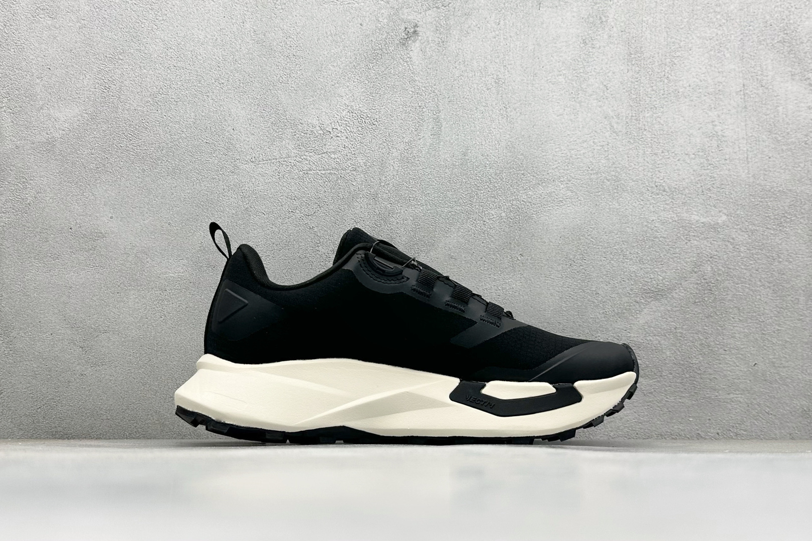 220 The North Face M Vectiv Enduris Low 北面低帮越野休闲跑步鞋 NF0A3AEP-73T